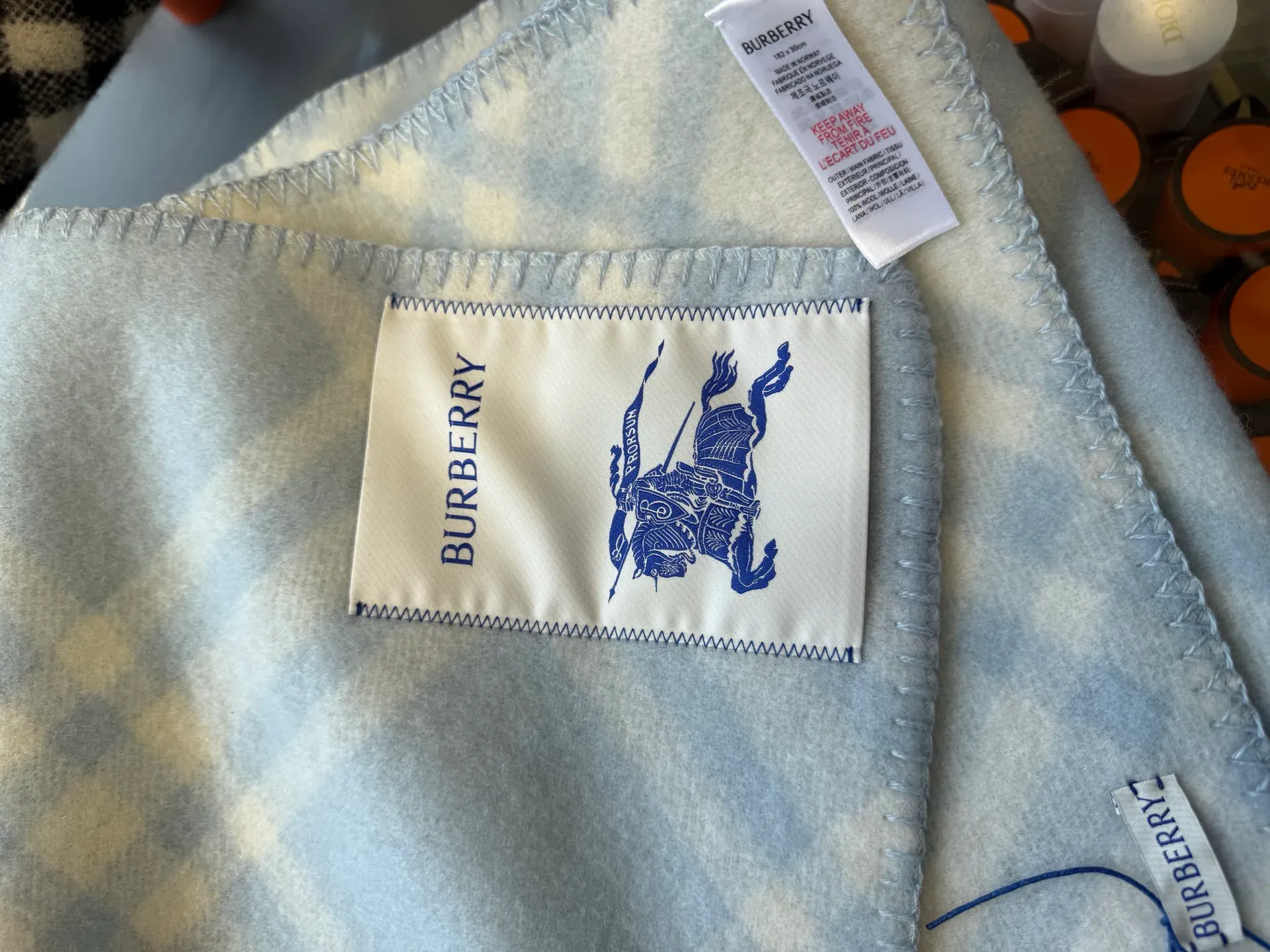 Шарфы Burberry 3874279