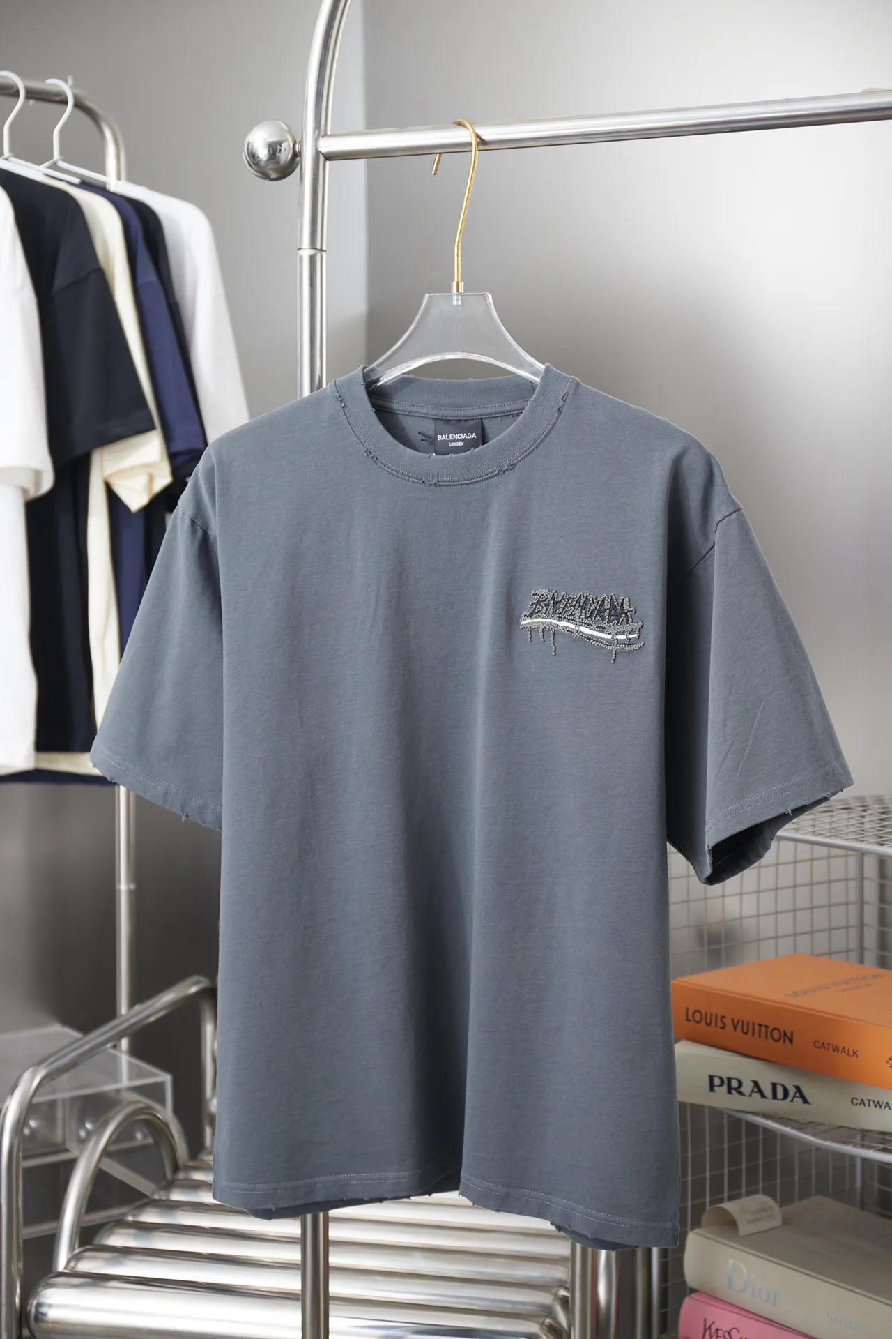 Футболки Женские Balenciaga 10937944