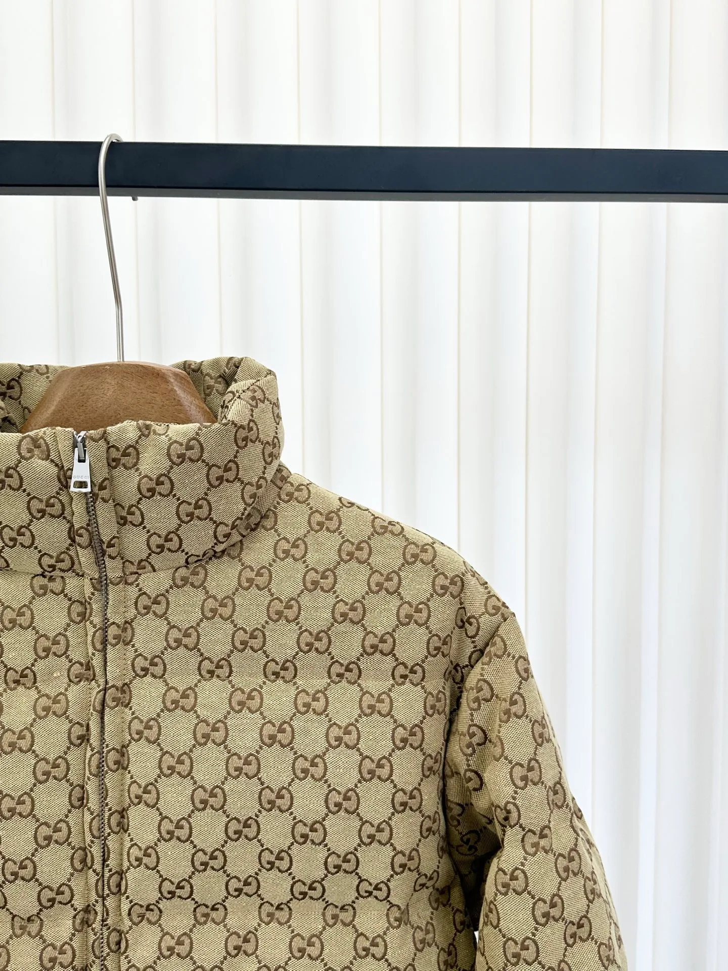 Куртки И Пуховики Женские Gucci 2087196