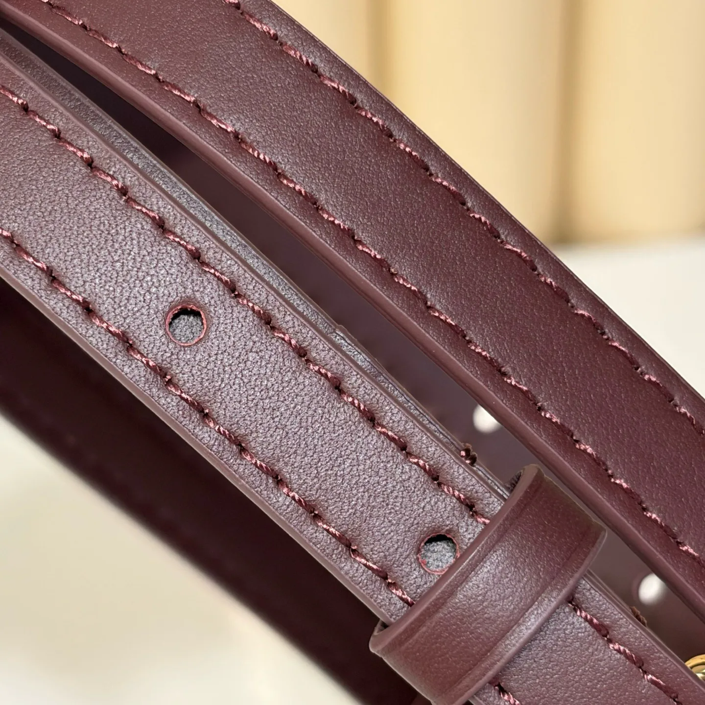Классические Сумки Женские Louis Vuitton 18240293