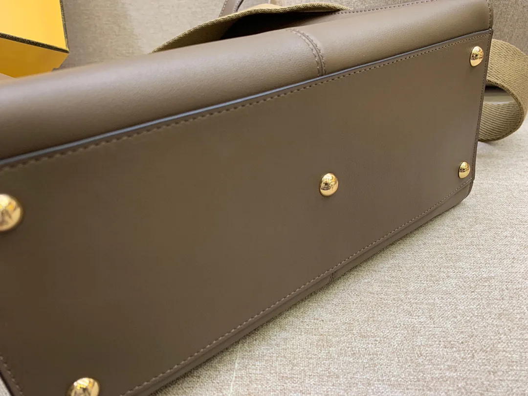 Классические Сумки Женские Fendi 10644807