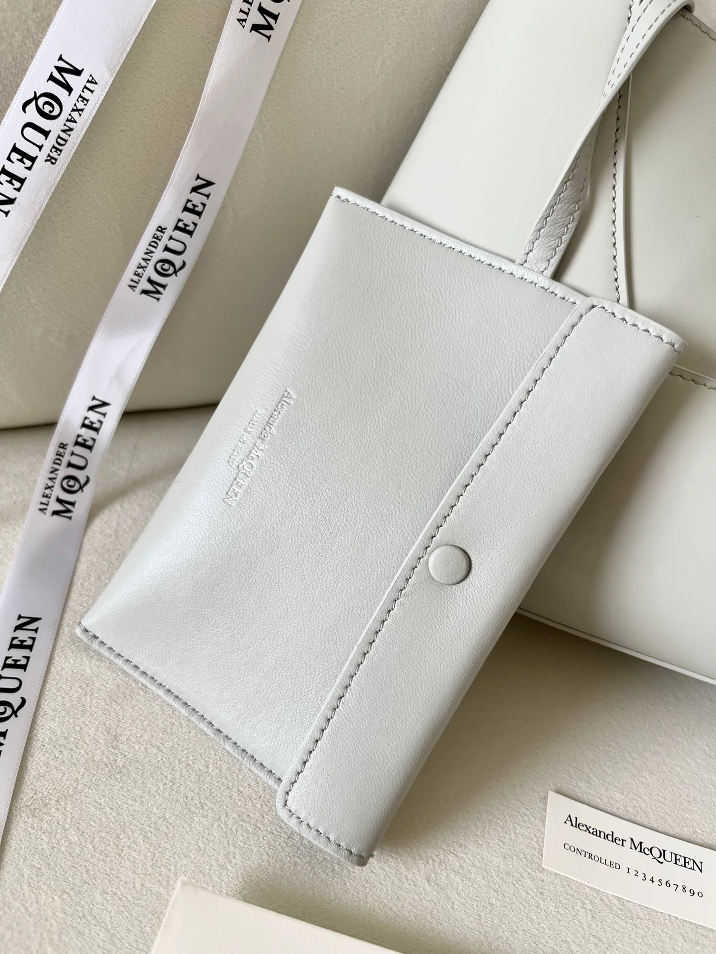 Сумки На Ремне Женские Alexander Mcqueen 11472531