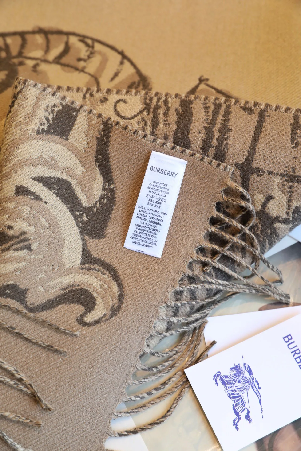 Шарфы Burberry 2273368