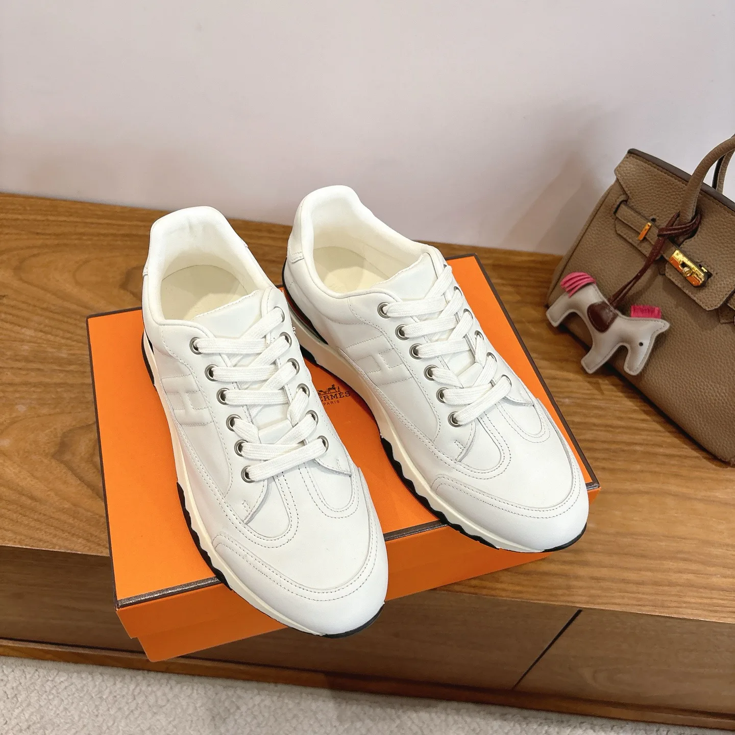 Кроссовки Женские Hermes 1886251