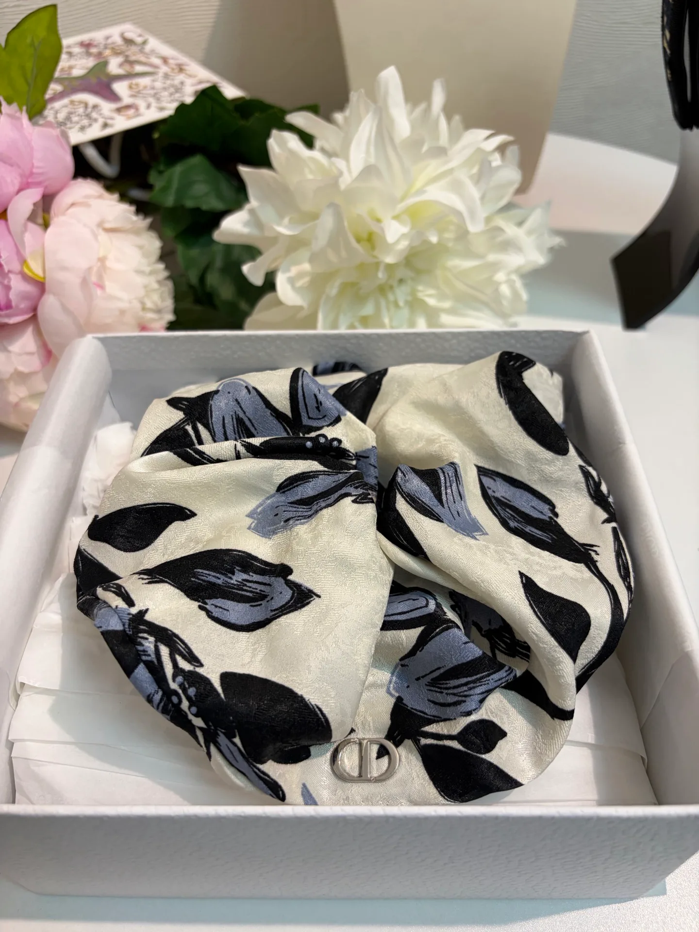 Платки Christian Dior 11524589