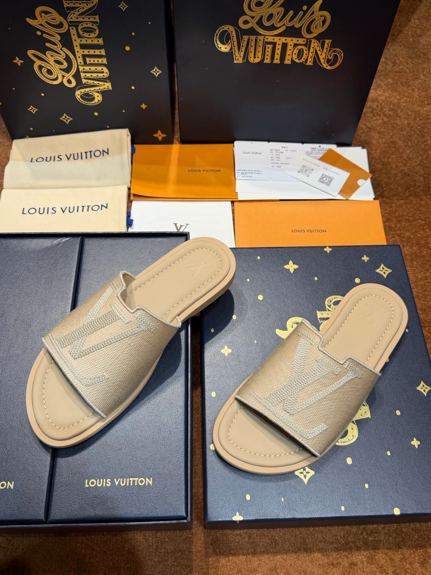 Шлепанцы Женские Louis Vuitton 17342949