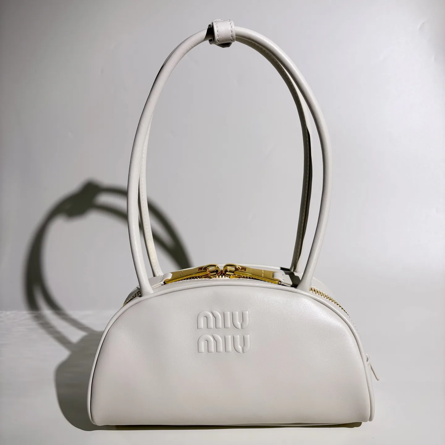 Классические Сумки Женские Miu Miu 10105237