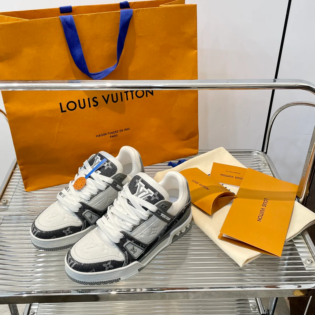 Кроссовки Женские Louis Vuitton 1877578