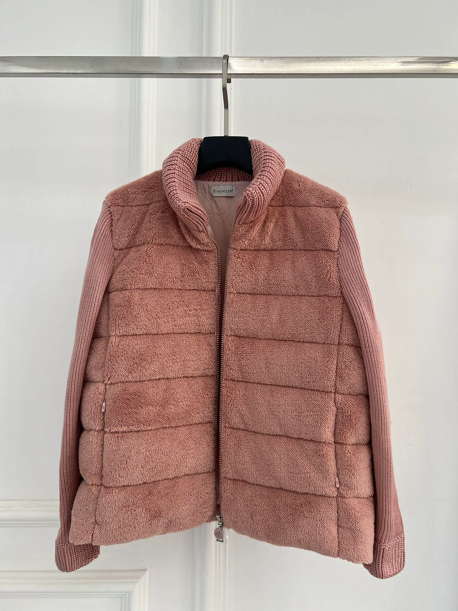 Куртки И Пуховики Женские Moncler 18416245