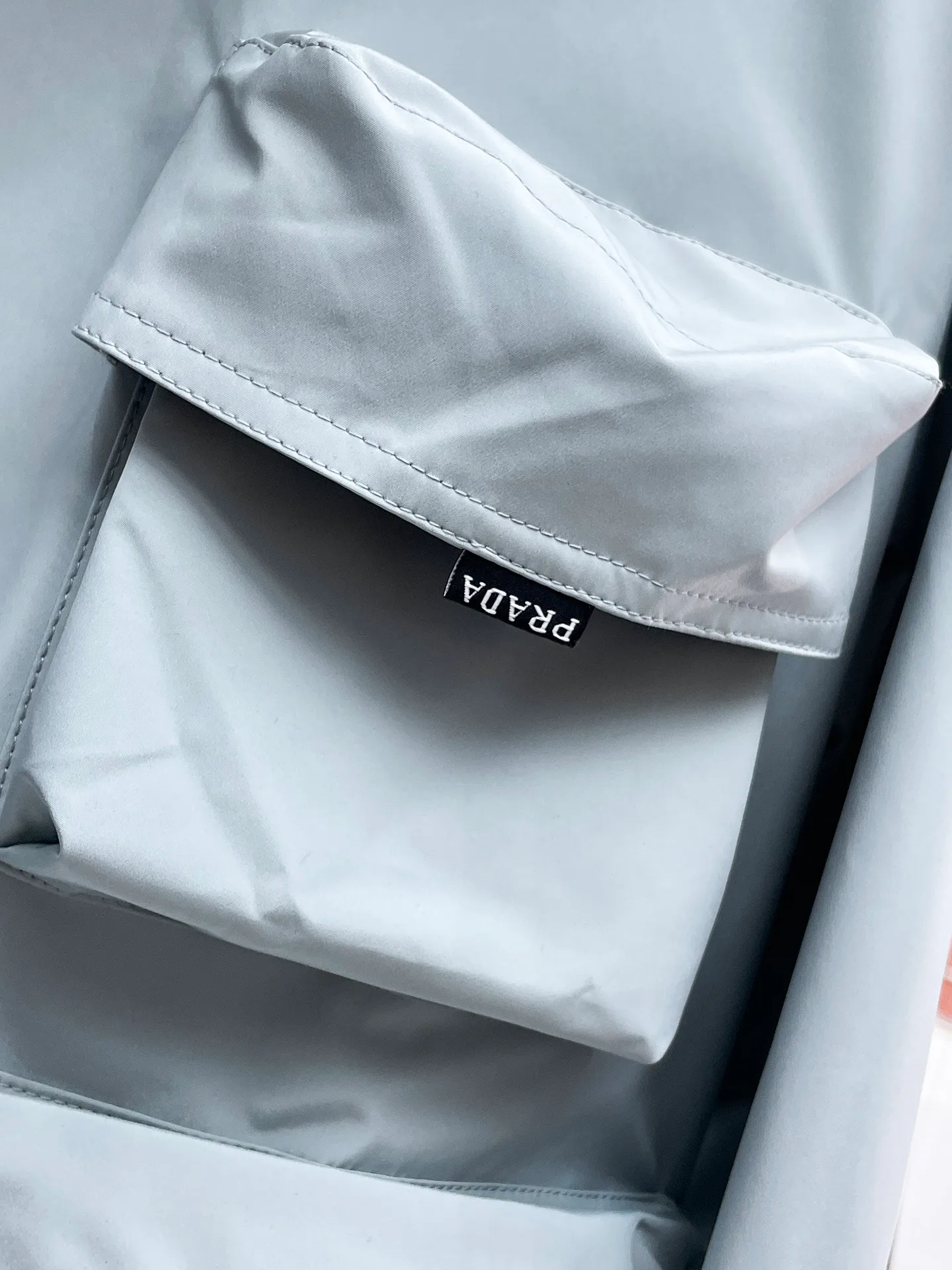 Куртки И Пуховики Мужские Prada 9352373