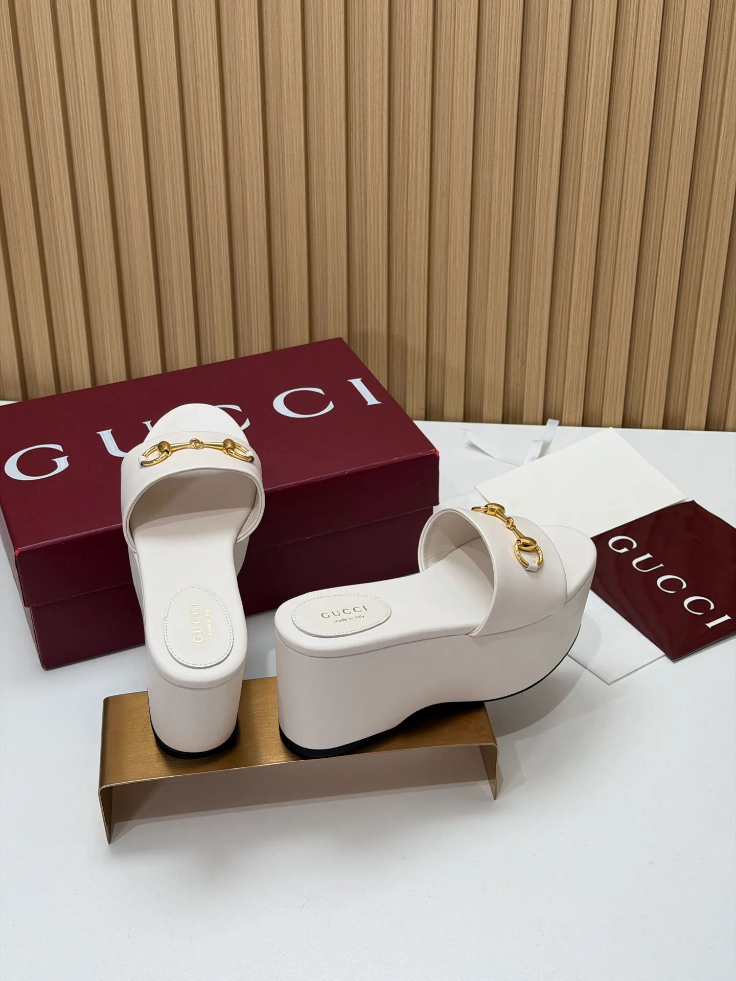 Босоножки Женские Gucci 17631678