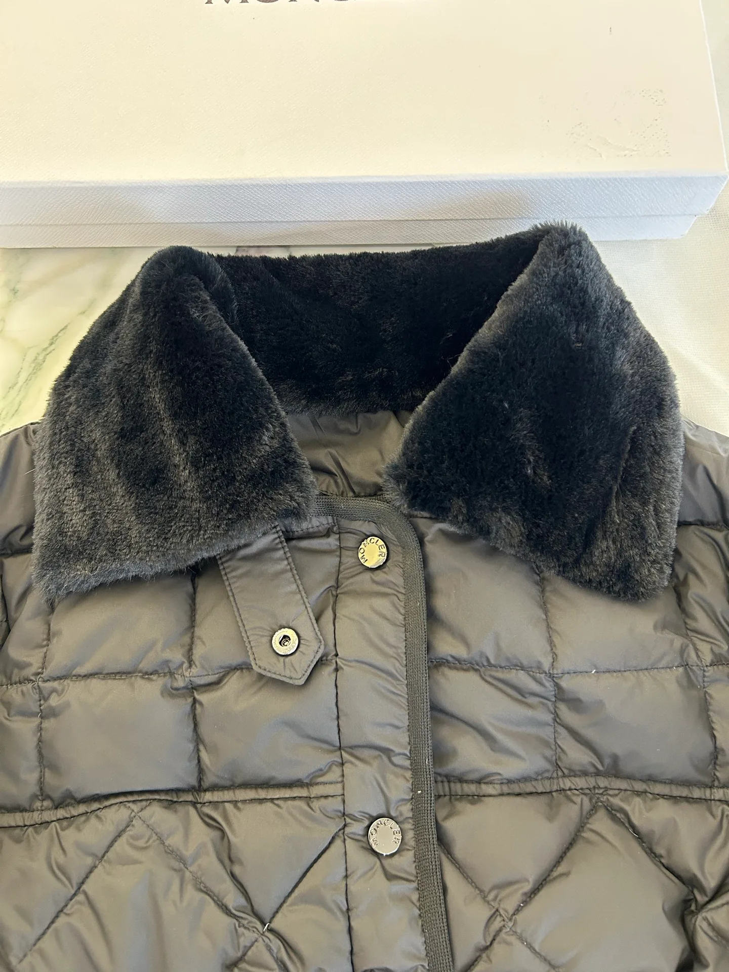 Куртки И Пуховики Мужские Moncler 18231454