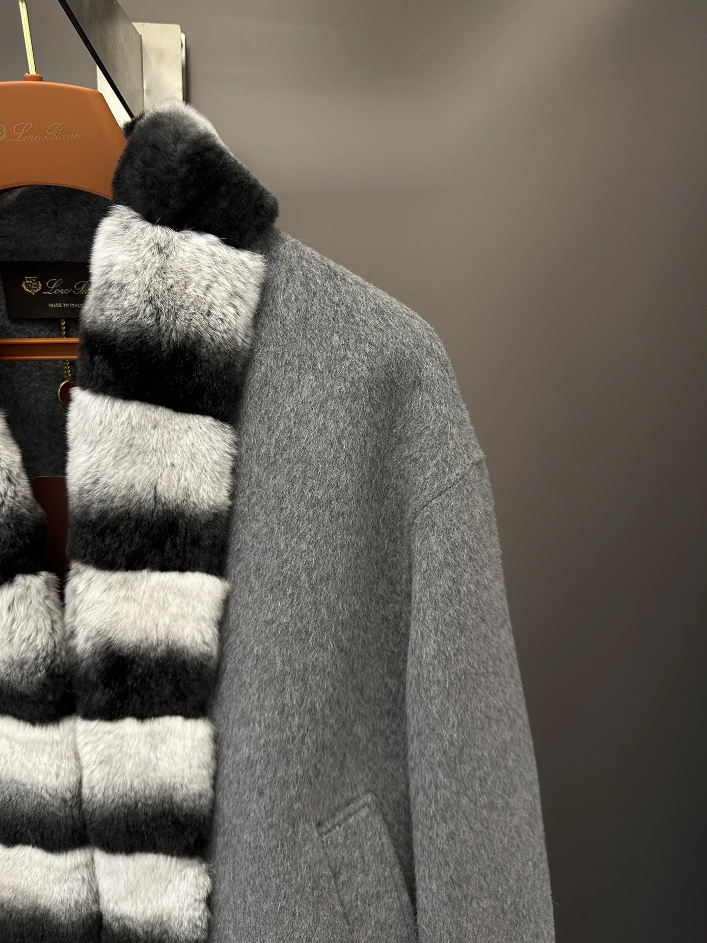 Пальто Женские Loro Piana 18226705