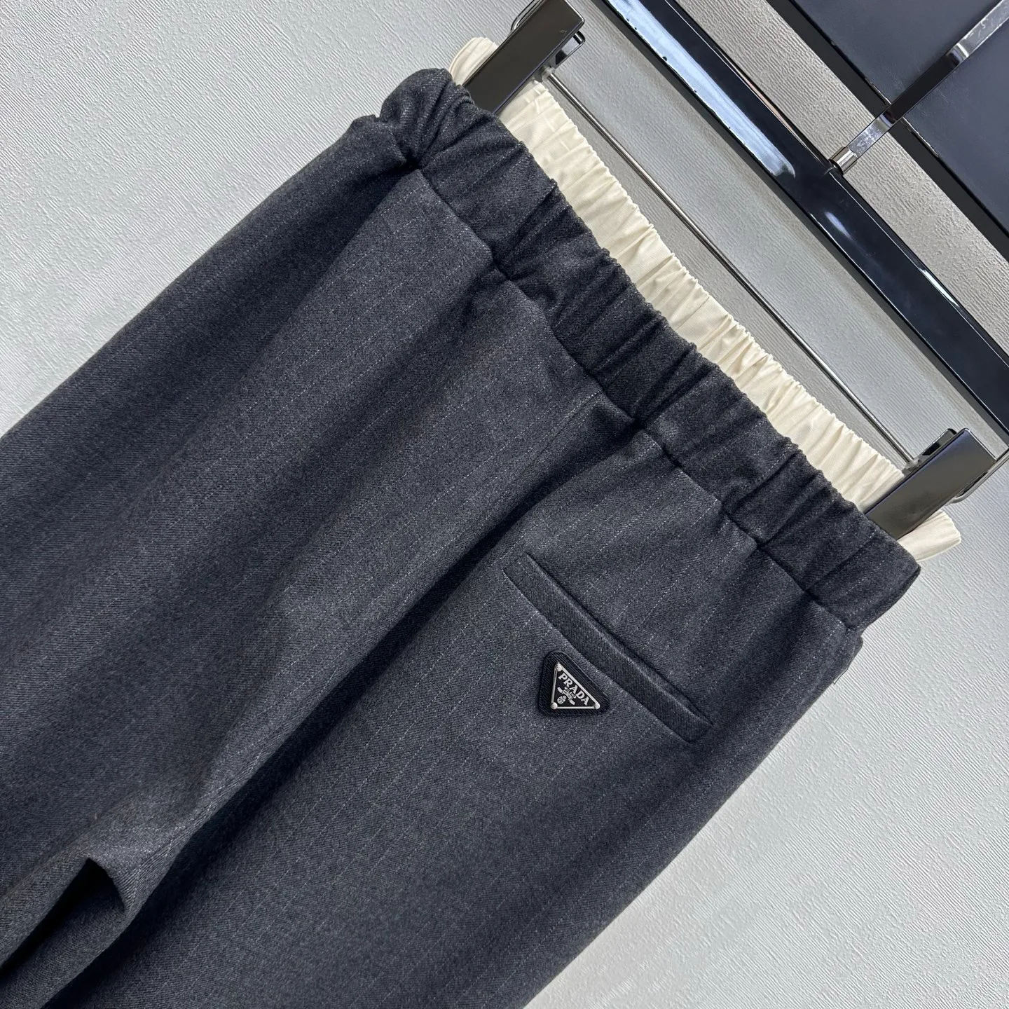 Брюки Женские Prada 18432108