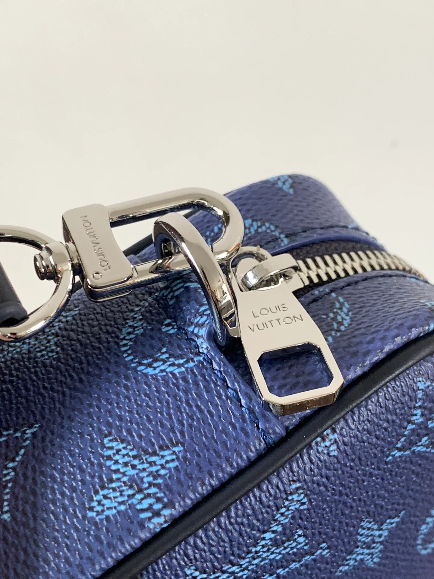 Сумки На Ремне Женские Louis Vuitton 3885413