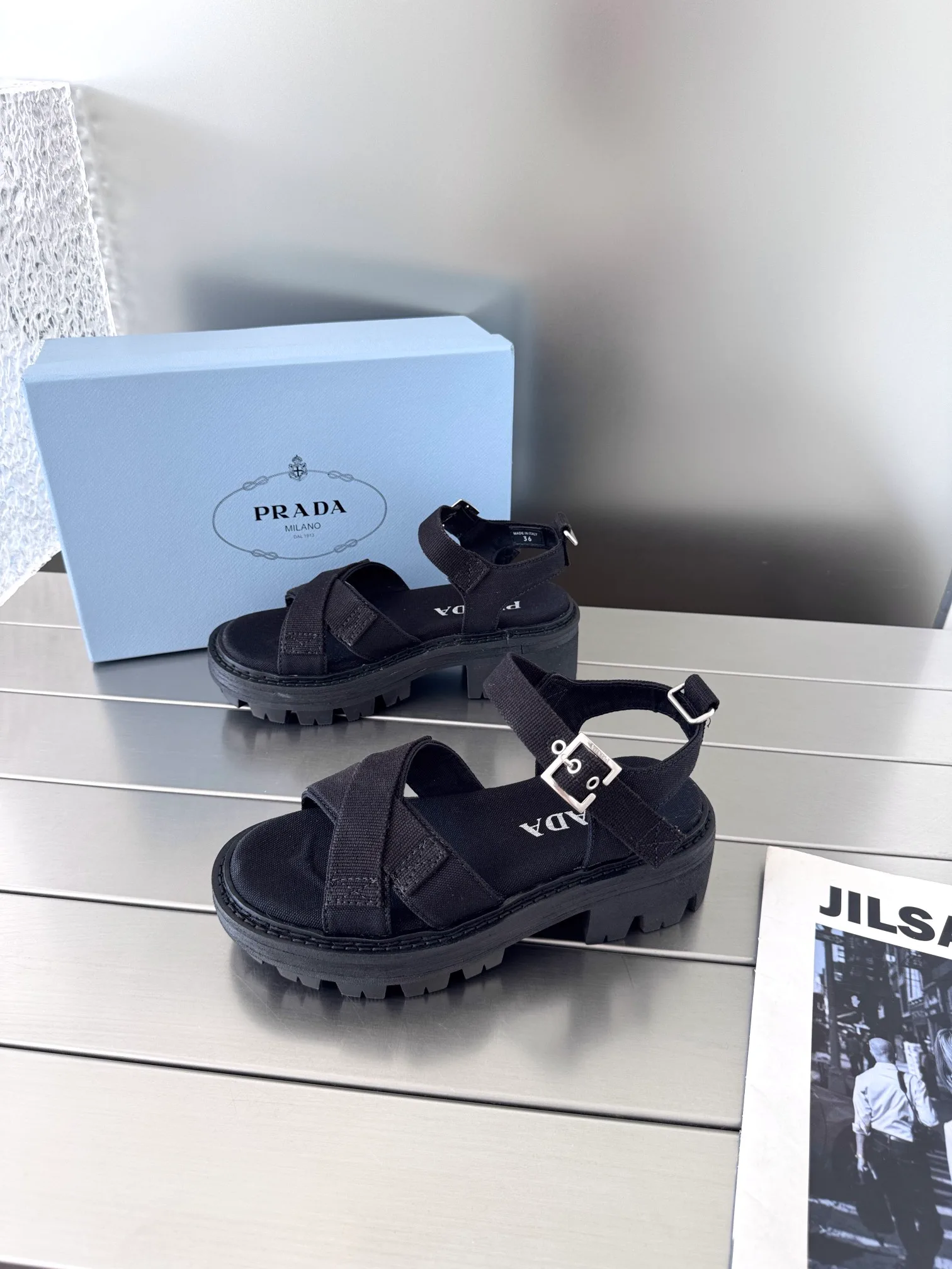 Сандалии Женские Prada 12245197