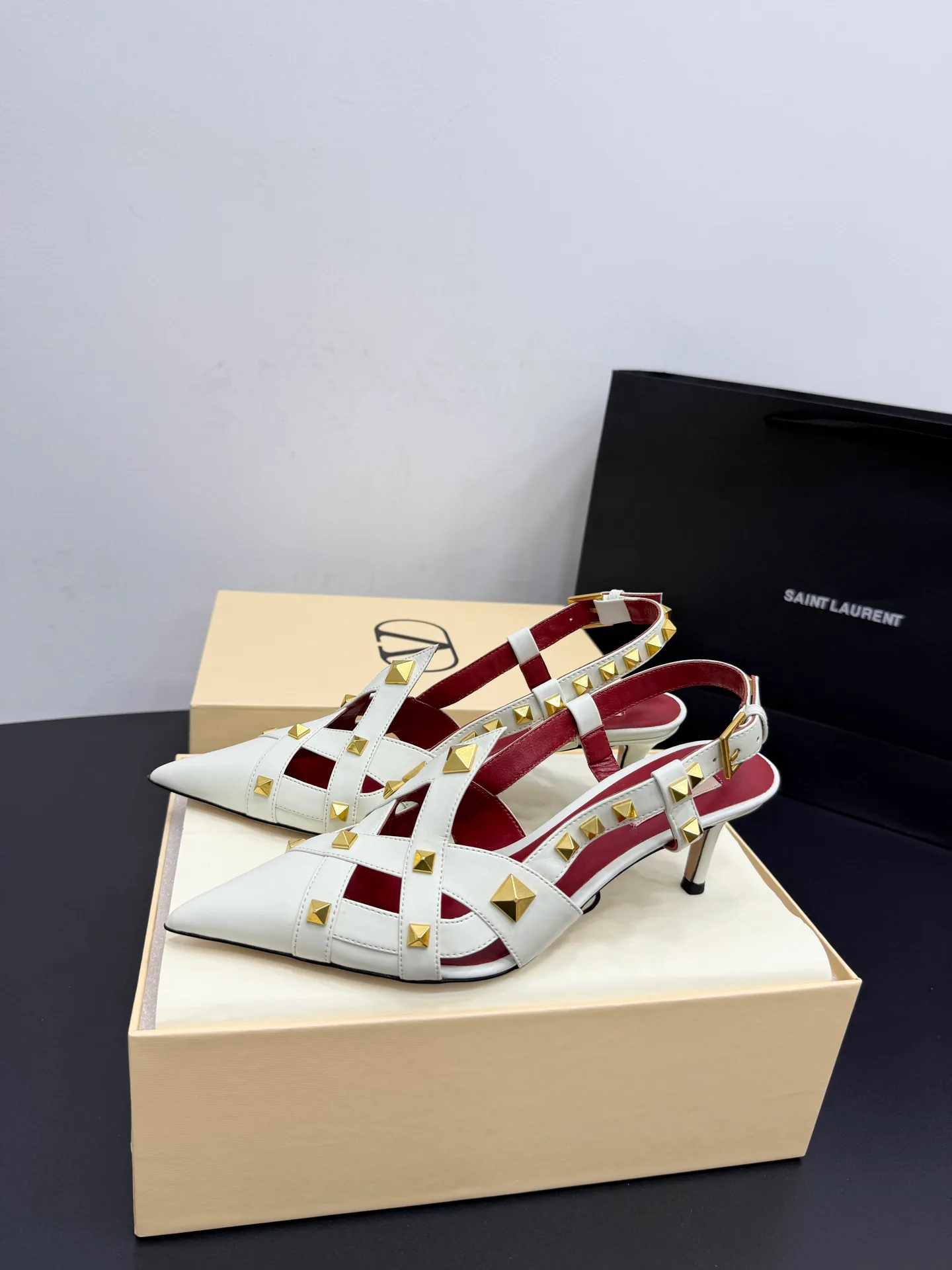 Босоножки Женские Valentino 1231190