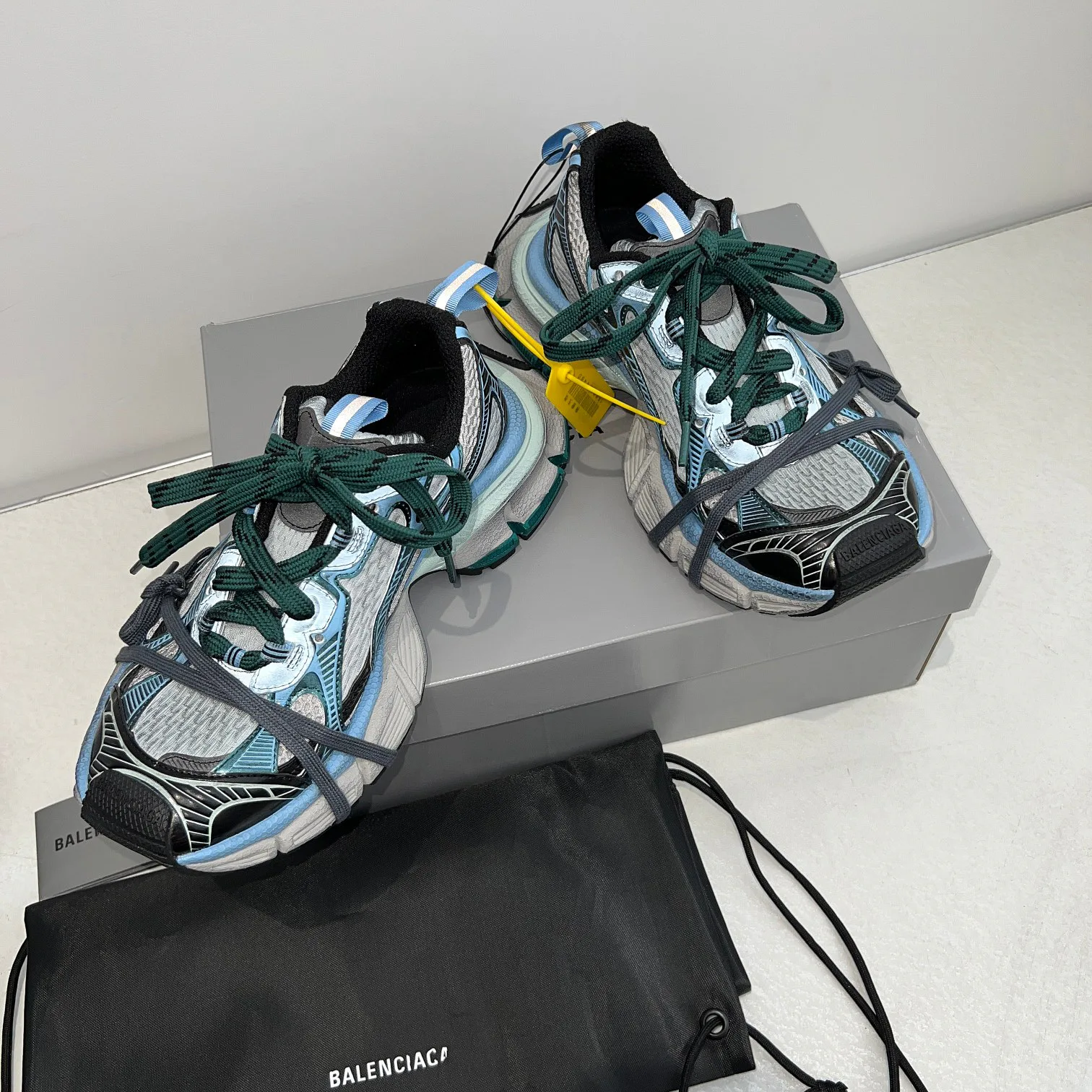 Кроссовки Женские Balenciaga 11186158