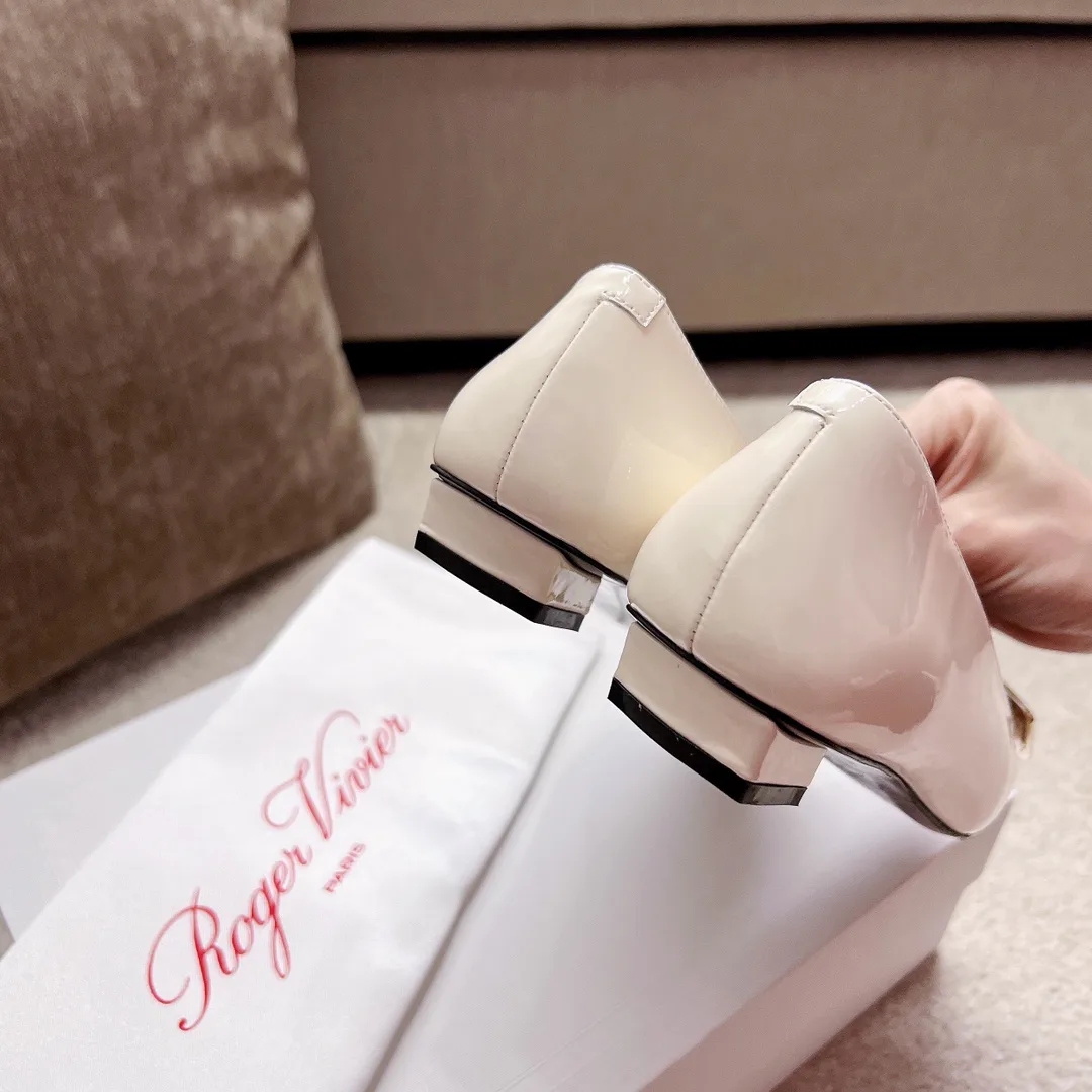Туфли Женские Roger Vivier 17550709