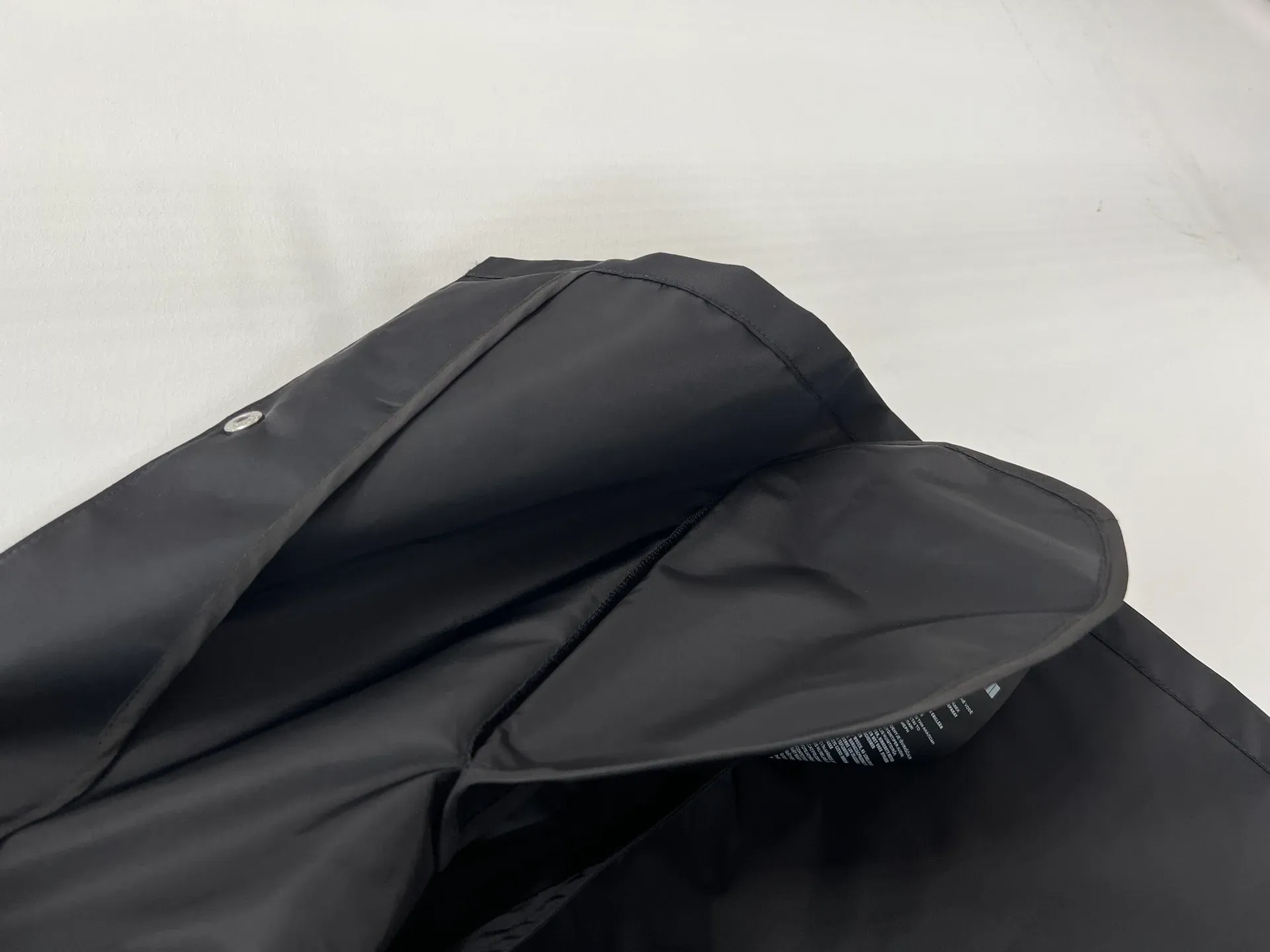 Футболки Женские Prada 10345