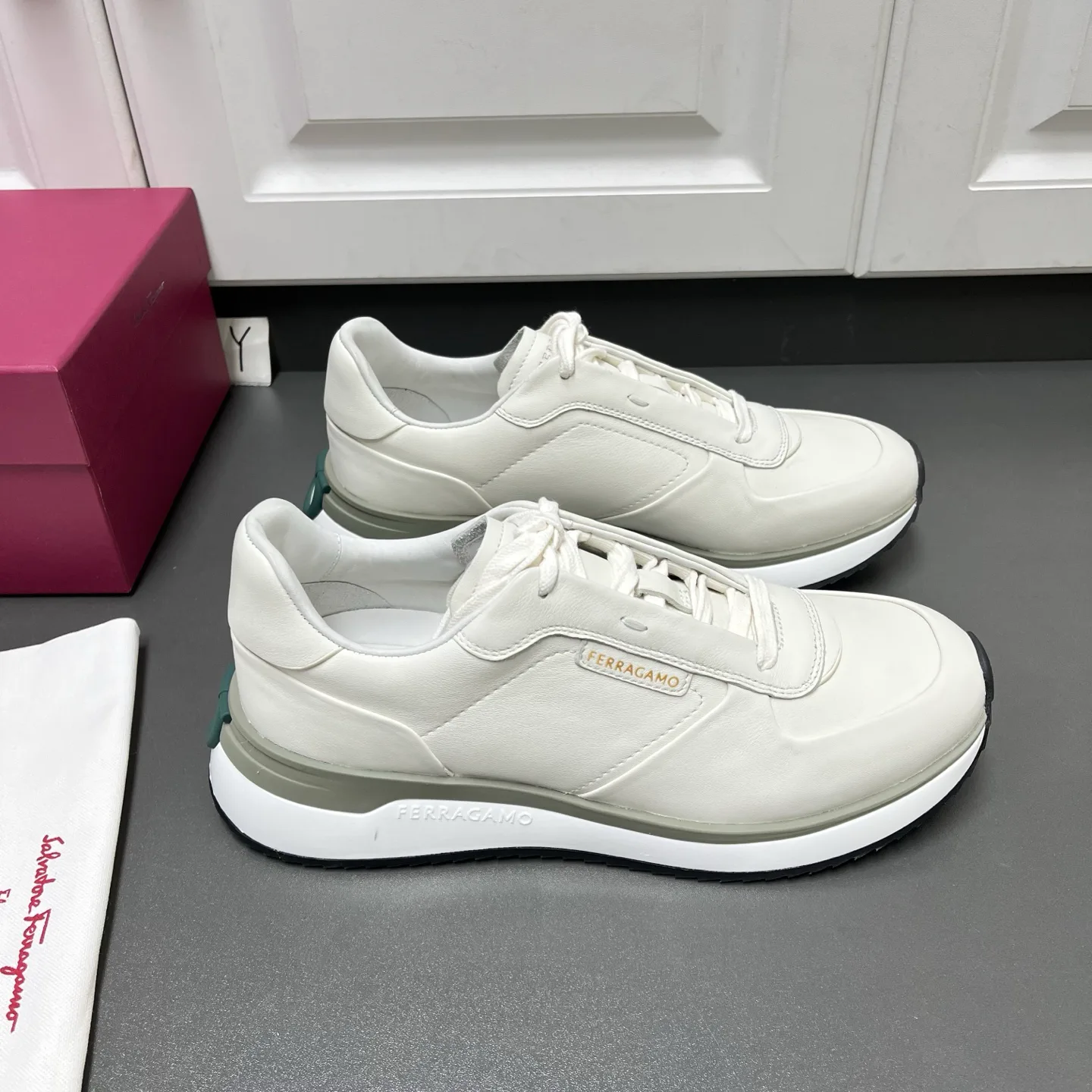 Кроссовки Мужские Salvatore Ferragamo 3369662