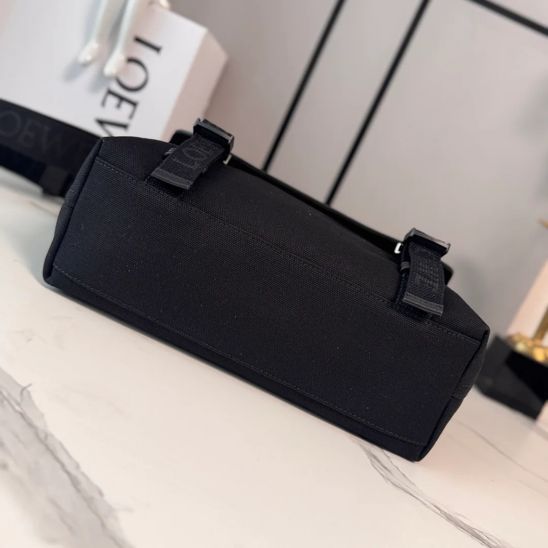Сумки На Ремне Женские Loewe 11699858