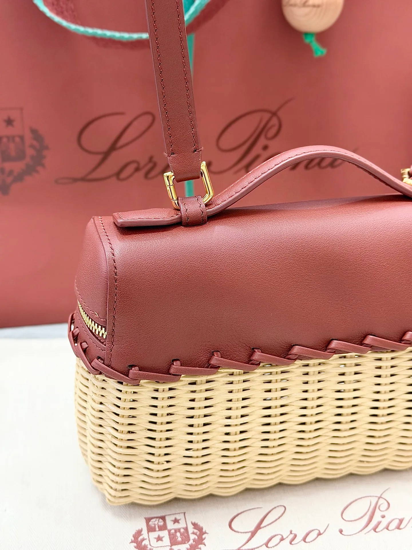 Классические Сумки Женские Loro Piana 17565028