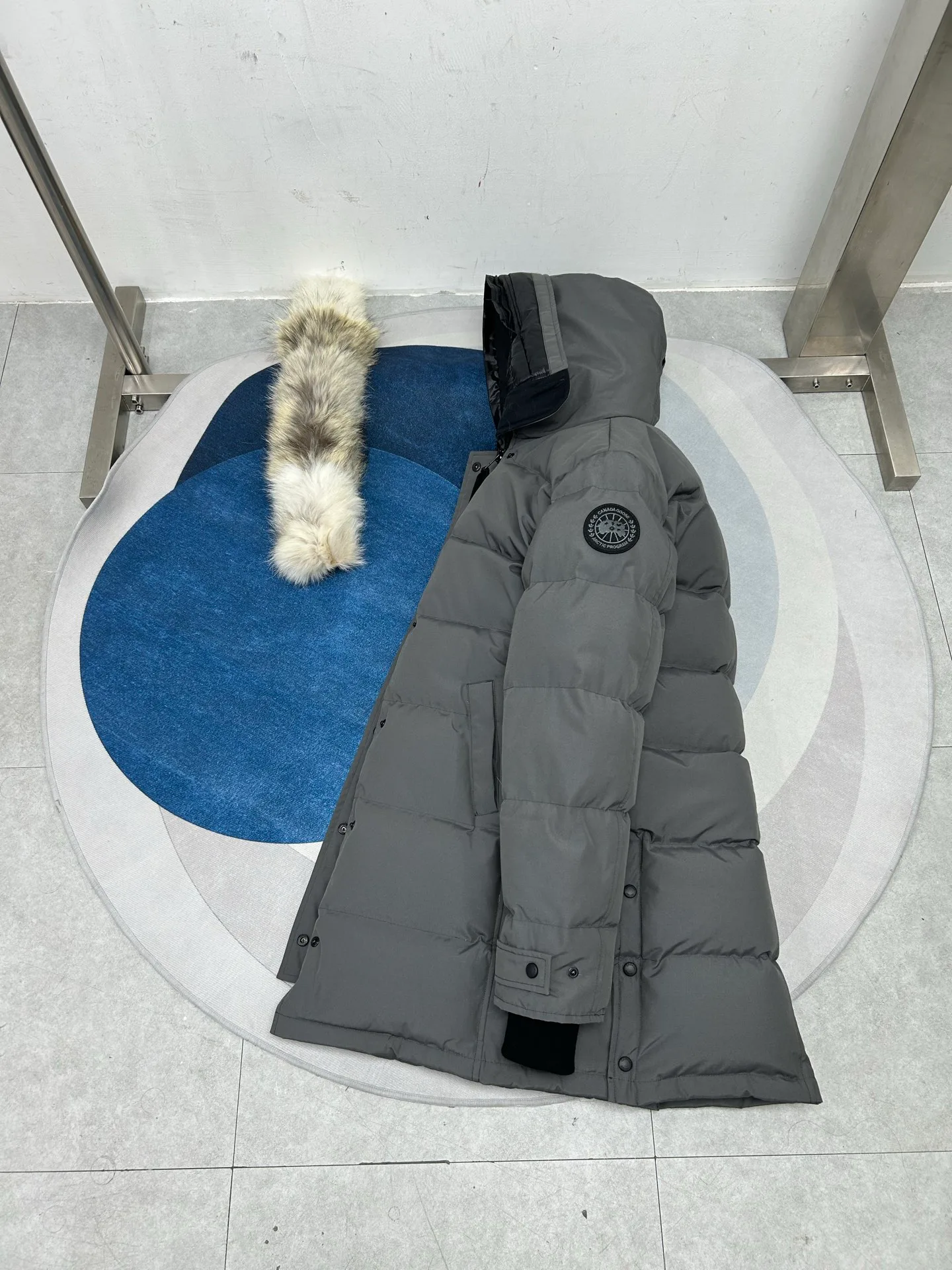 Куртки И Пуховики Женские Canada Goose 18188608
