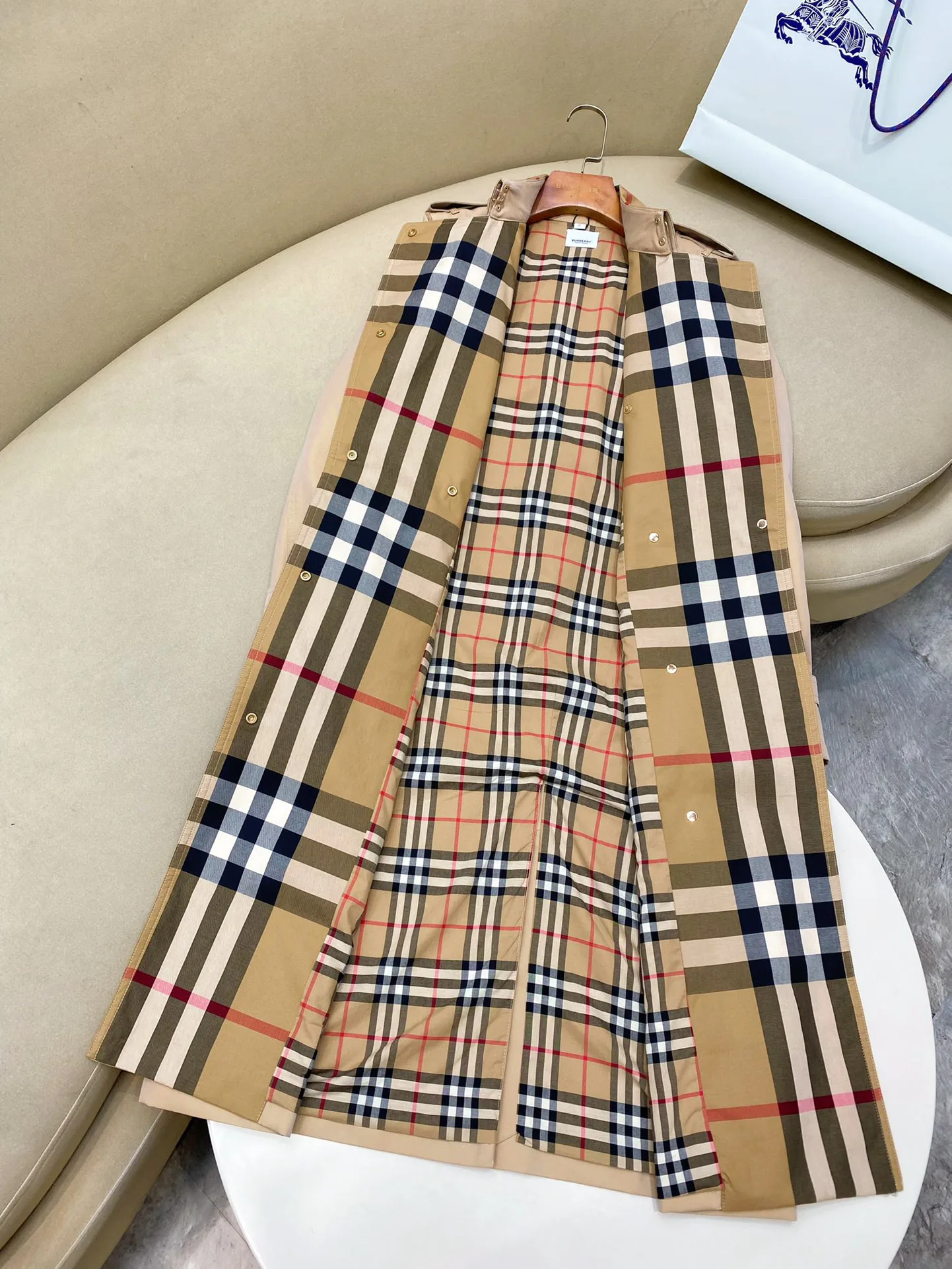 Тренчи Женские Burberry 17998544