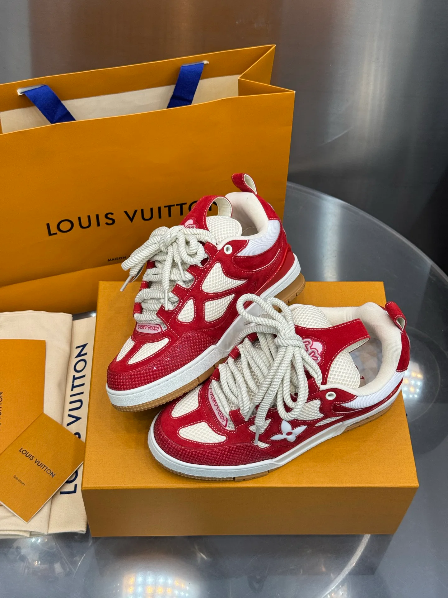 Кроссовки Мужские Louis Vuitton 19073408