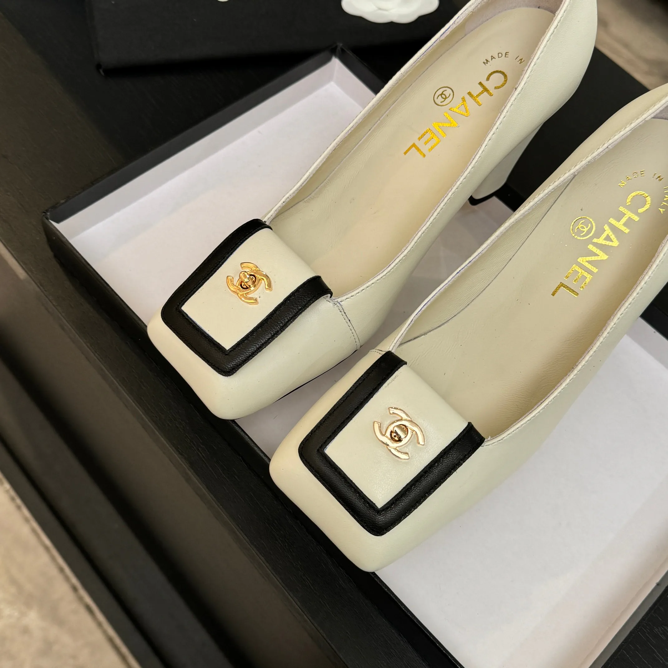 Туфли Женские Chanel 11609385