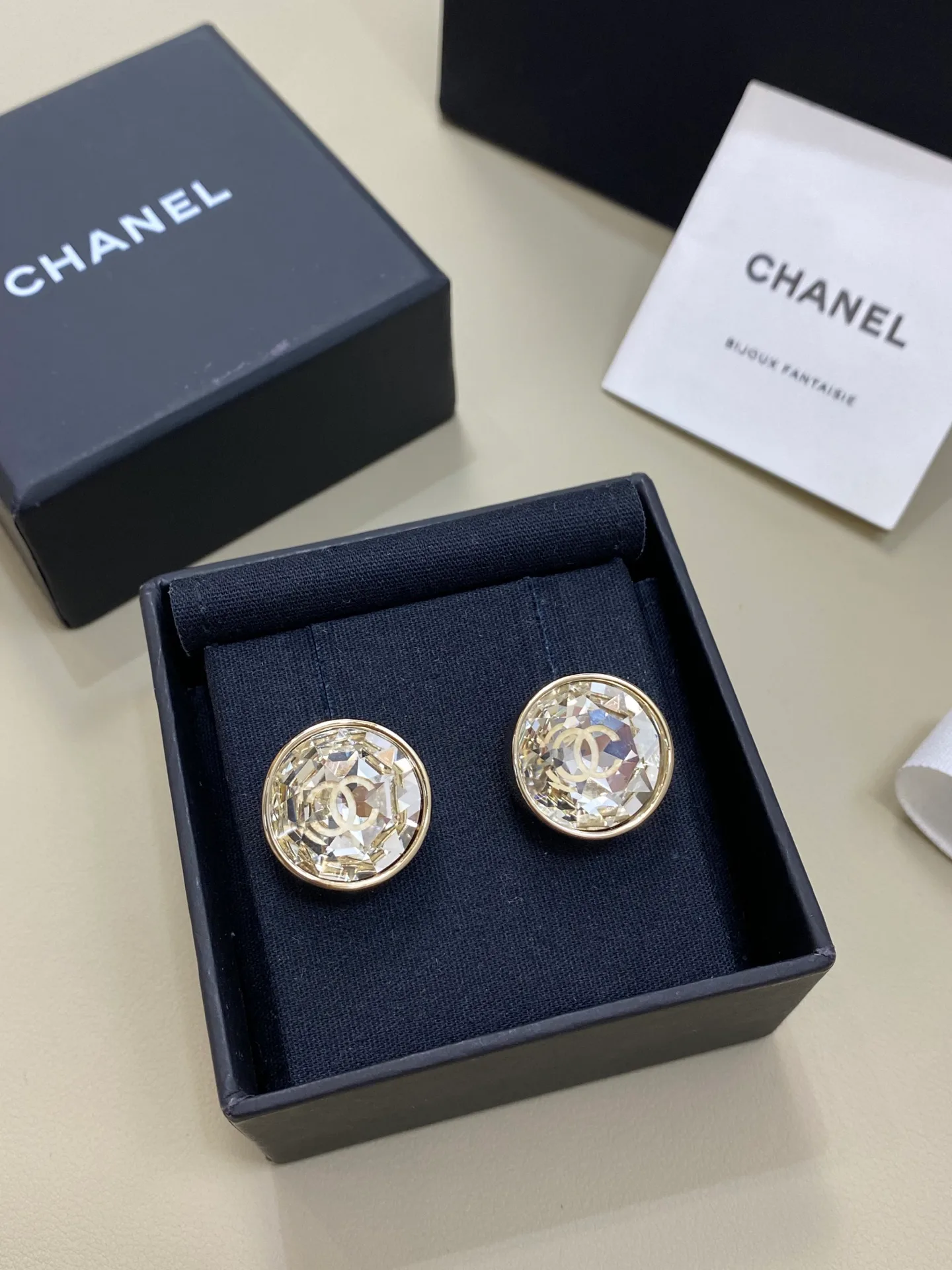 Бижутерия Chanel 536404