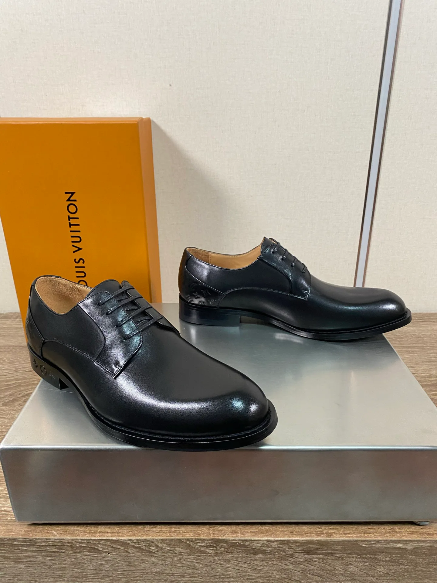 Лоферы И Туфли Мужские Louis Vuitton 18078674