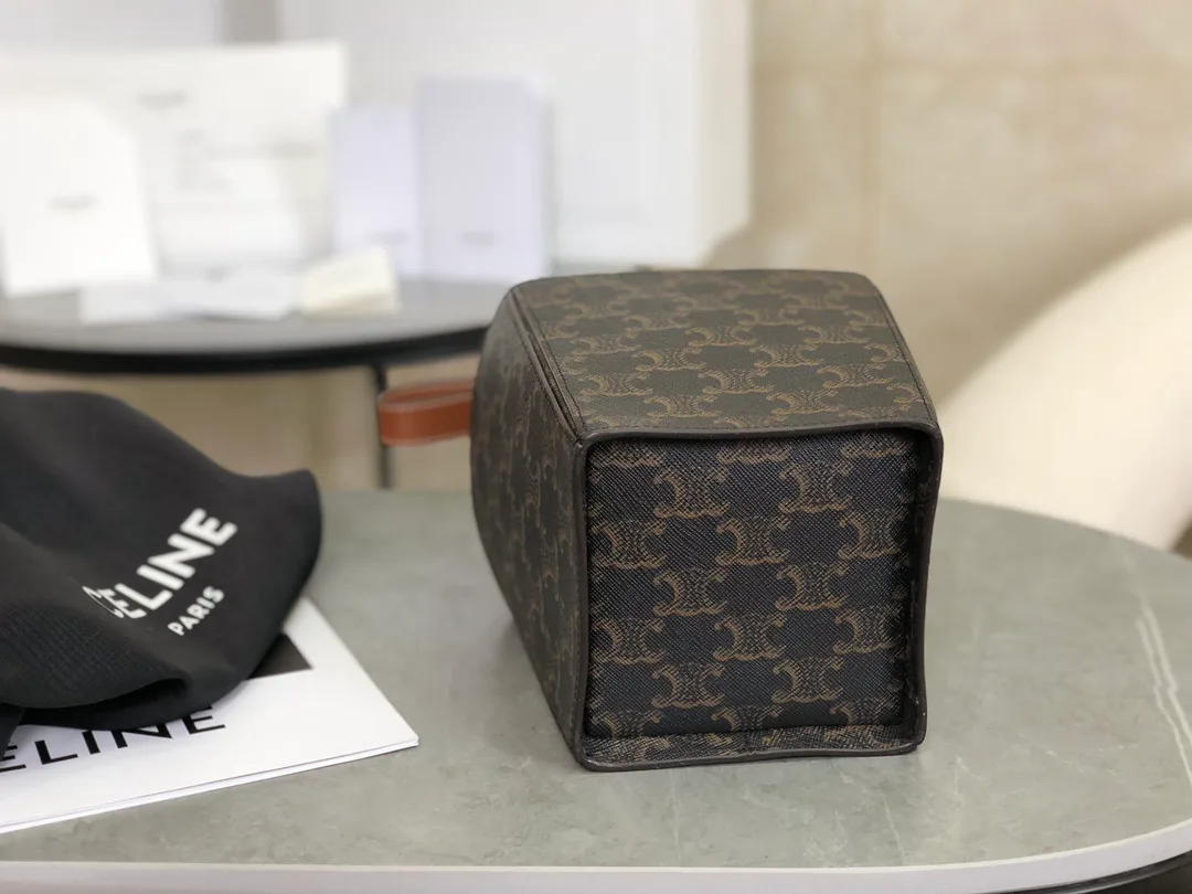 Сумки На Ремне Женские Celine 133535