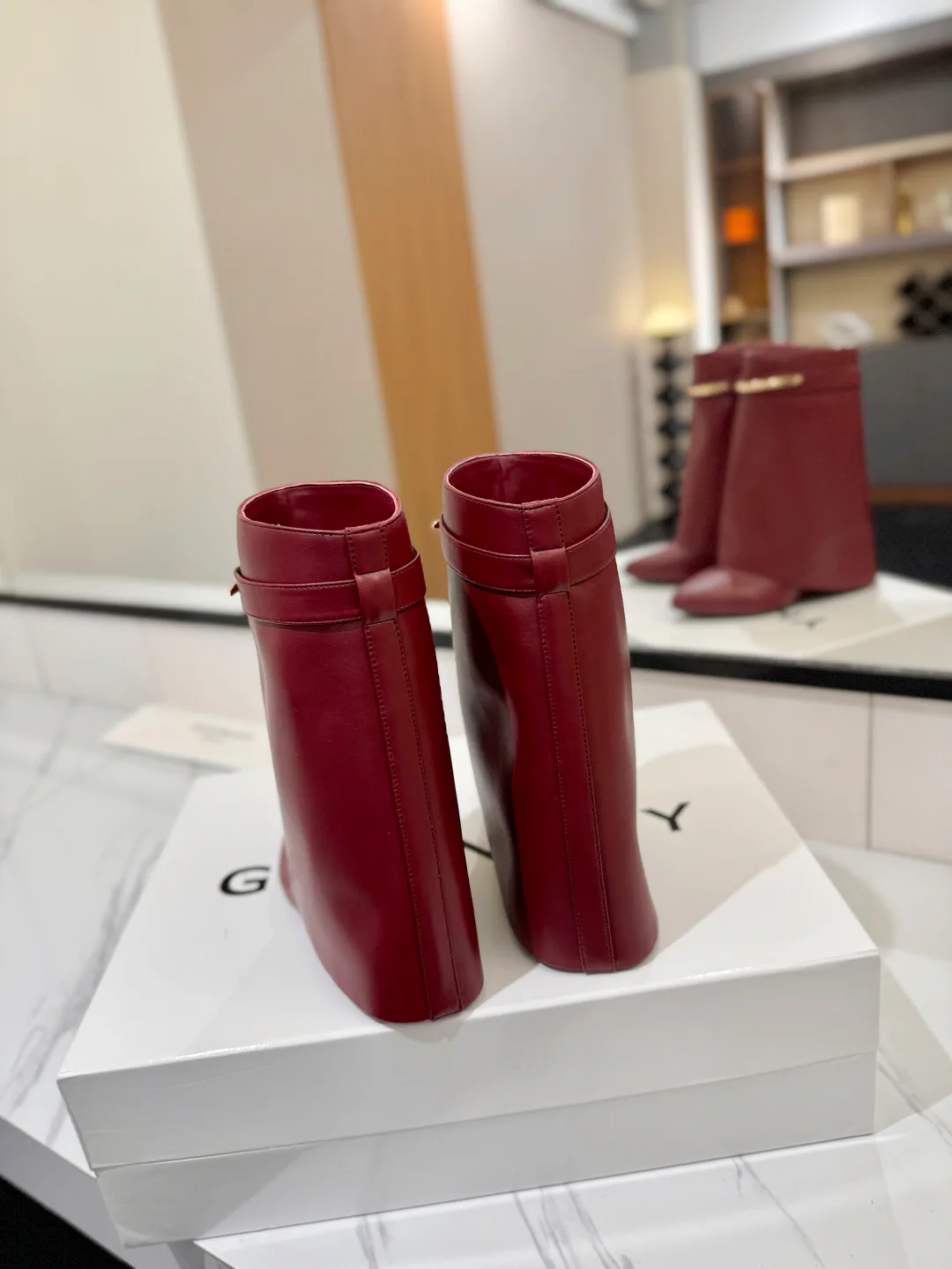 Ботильоны Женские Givenchy 18134729