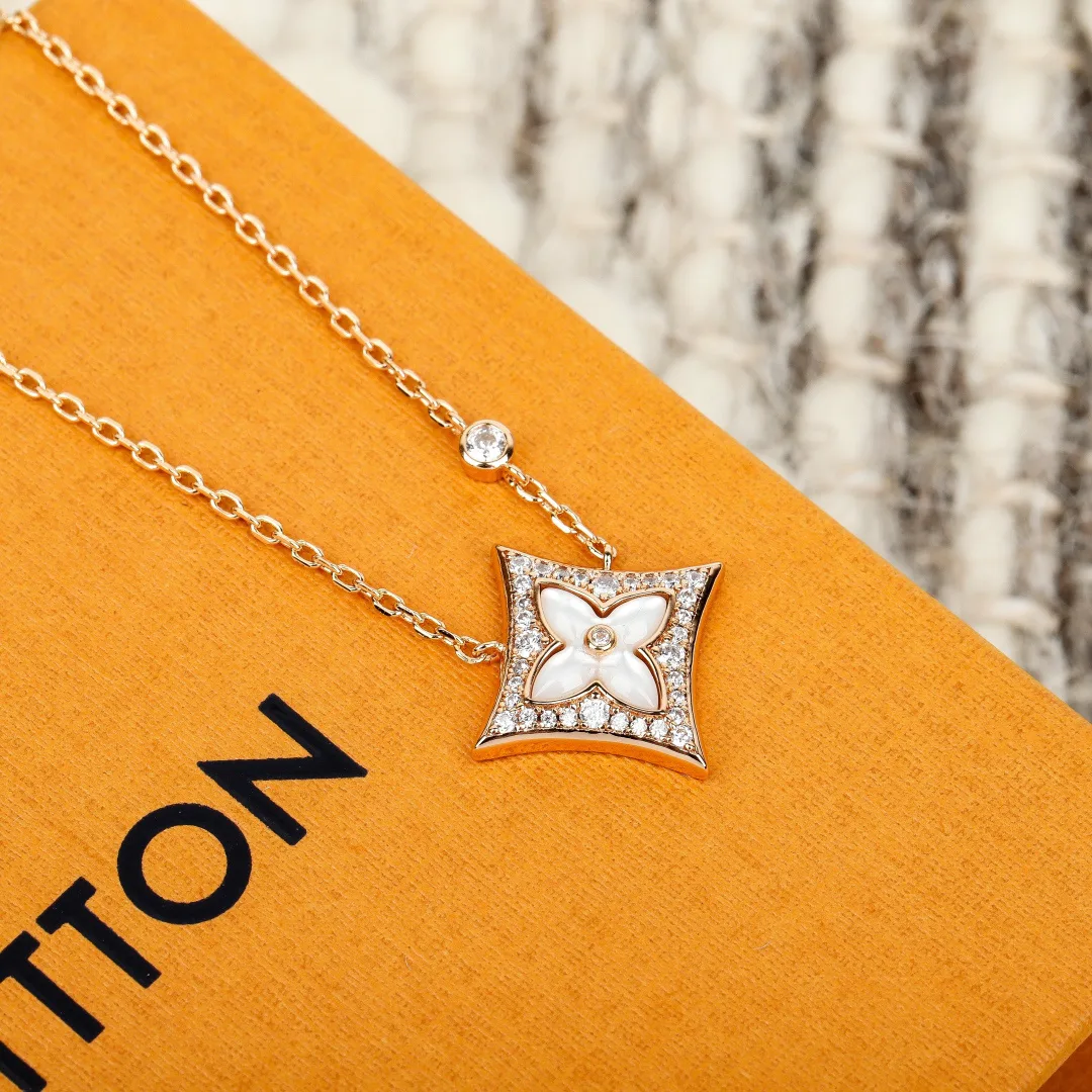 Бижутерия Louis Vuitton 17798991