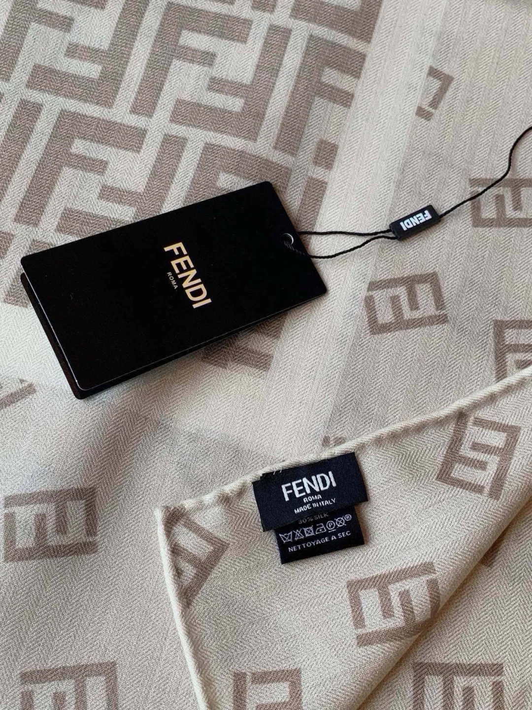 Шарфы Fendi 18626987