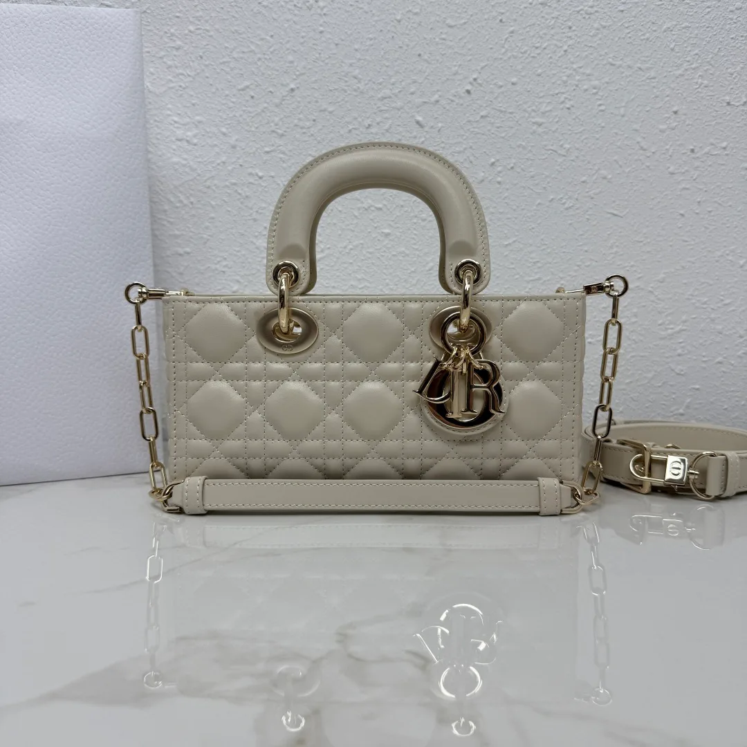 Классические Сумки Женские Christian Dior 17601433