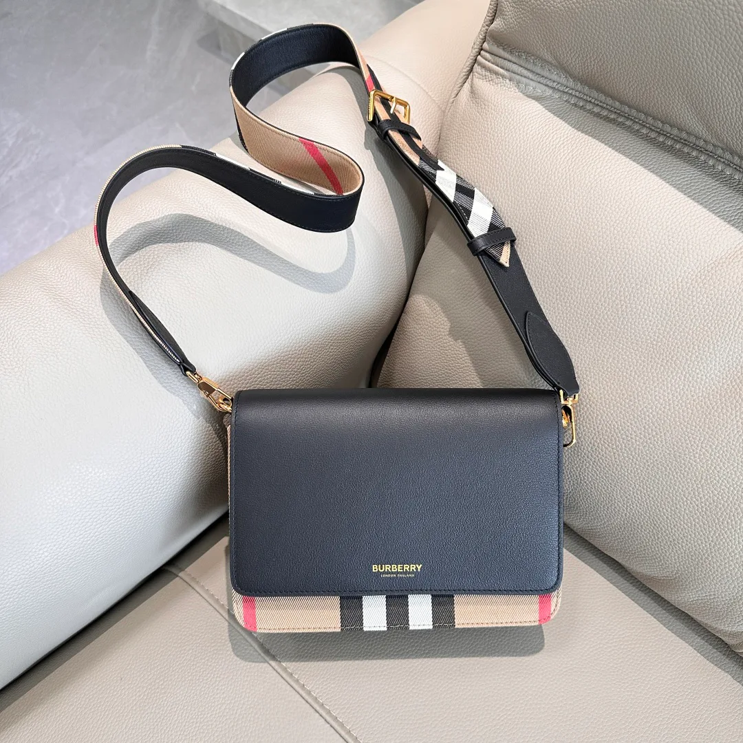 Сумки На Ремне Женские Burberry 5063058