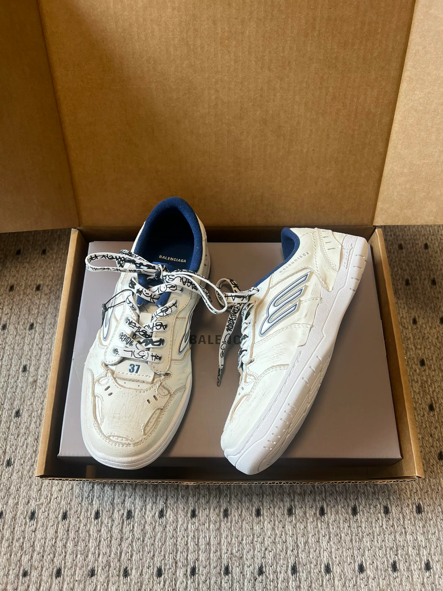 Кроссовки Женские Balenciaga 516088