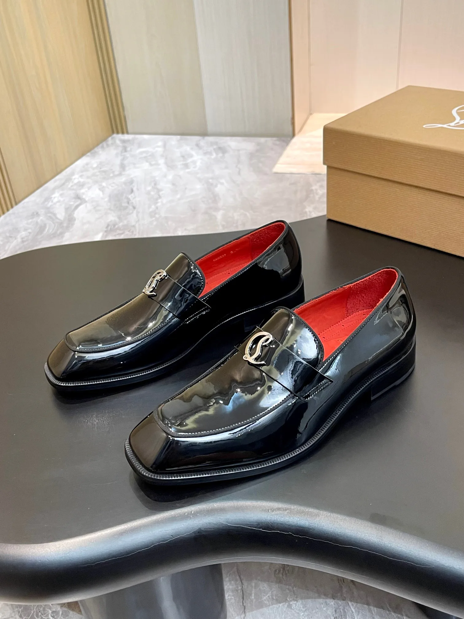 Лоферы И Туфли Мужские Christian Louboutin 18119110