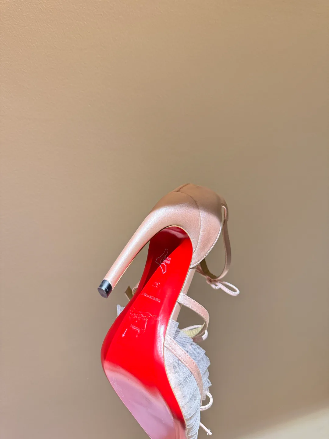 Туфли Женские Christian Louboutin 4743786