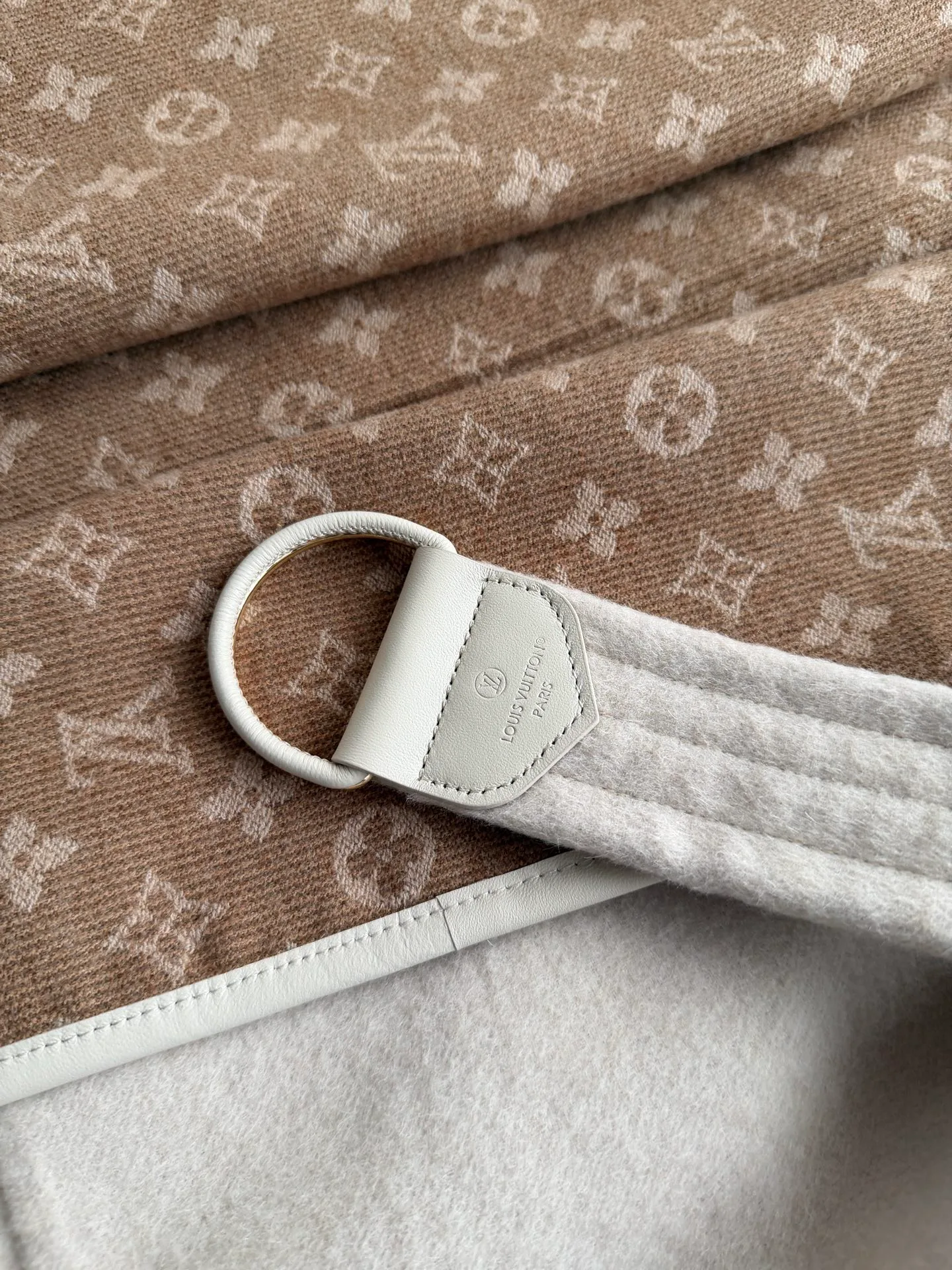 Пальто Женские Louis Vuitton 20093097