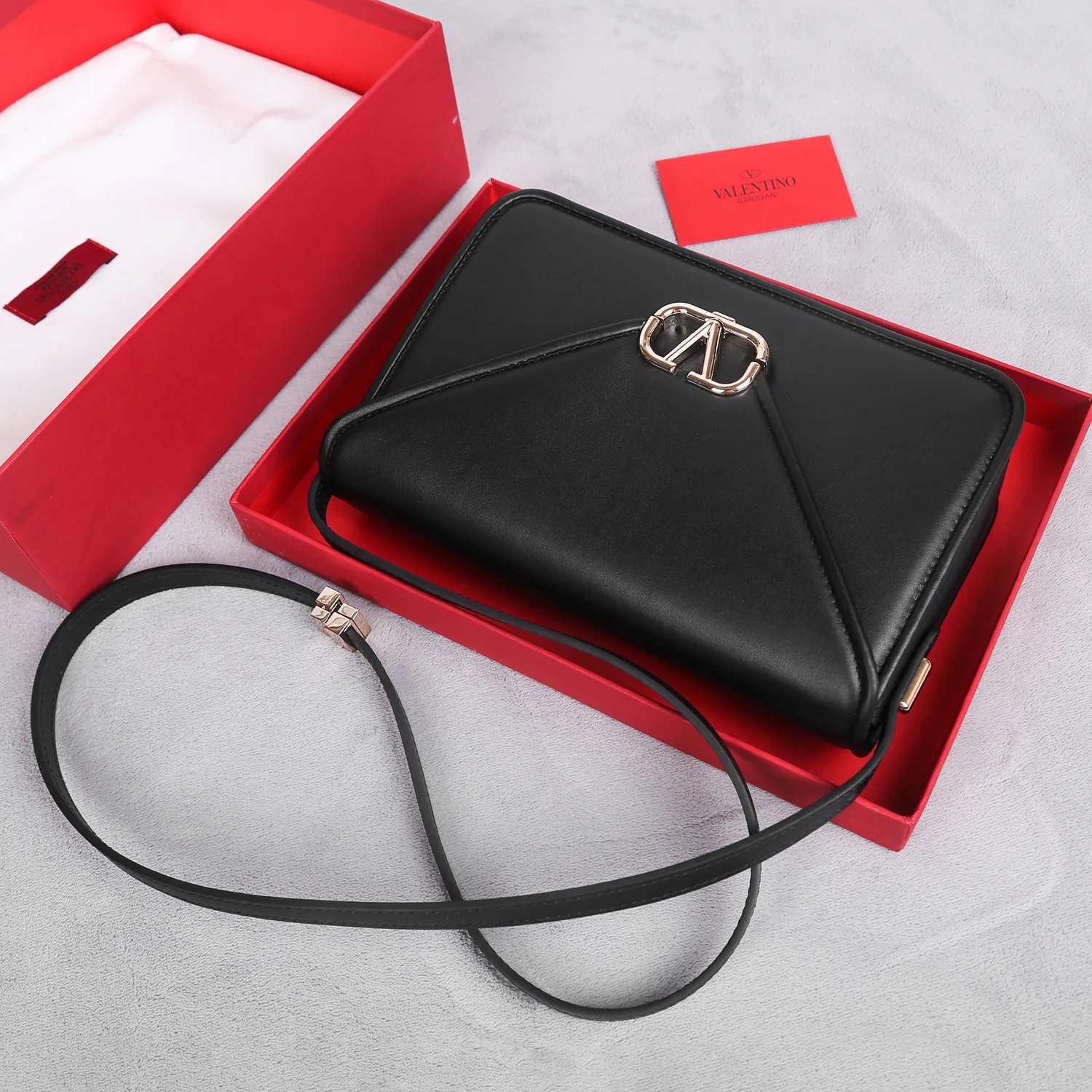 Сумки На Ремне Женские Valentino 4128