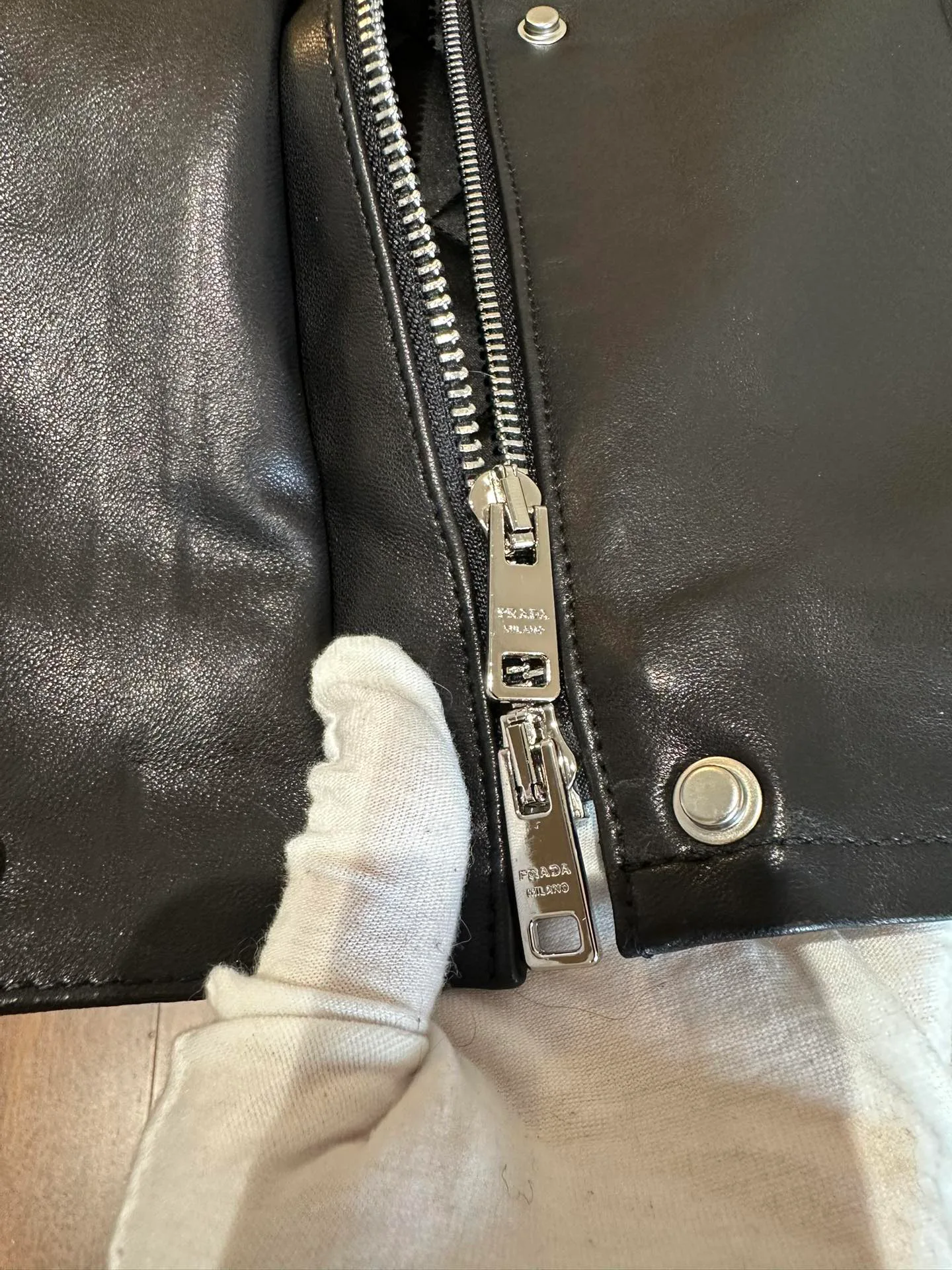 Классические Сумки Женские Prada 11491690