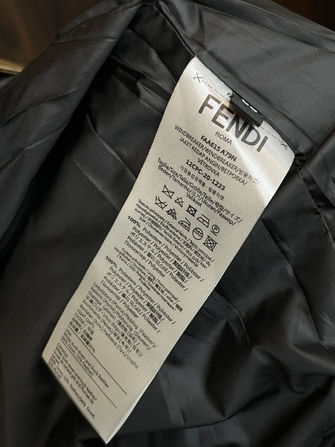 Куртки И Пуховики Женские Fendi 18416721
