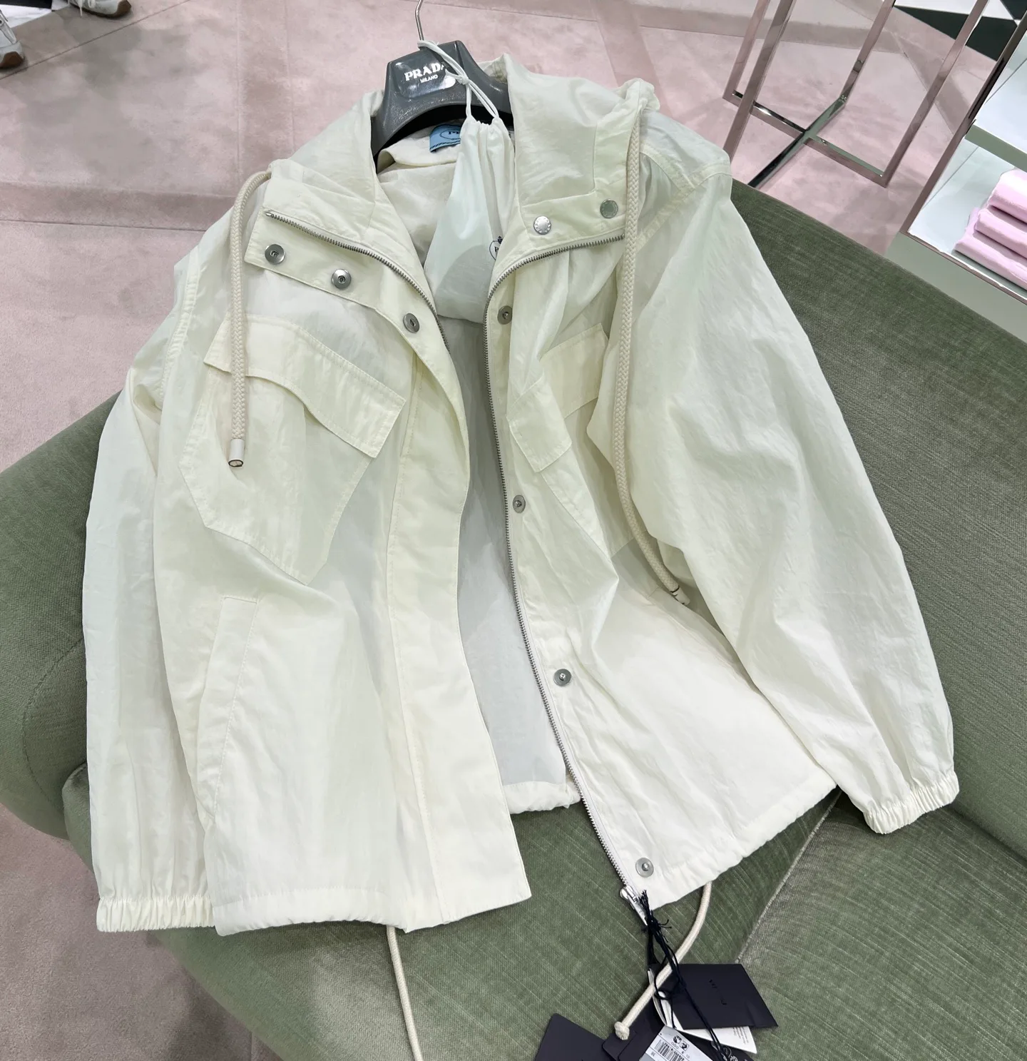 Куртки Женские Prada 34689