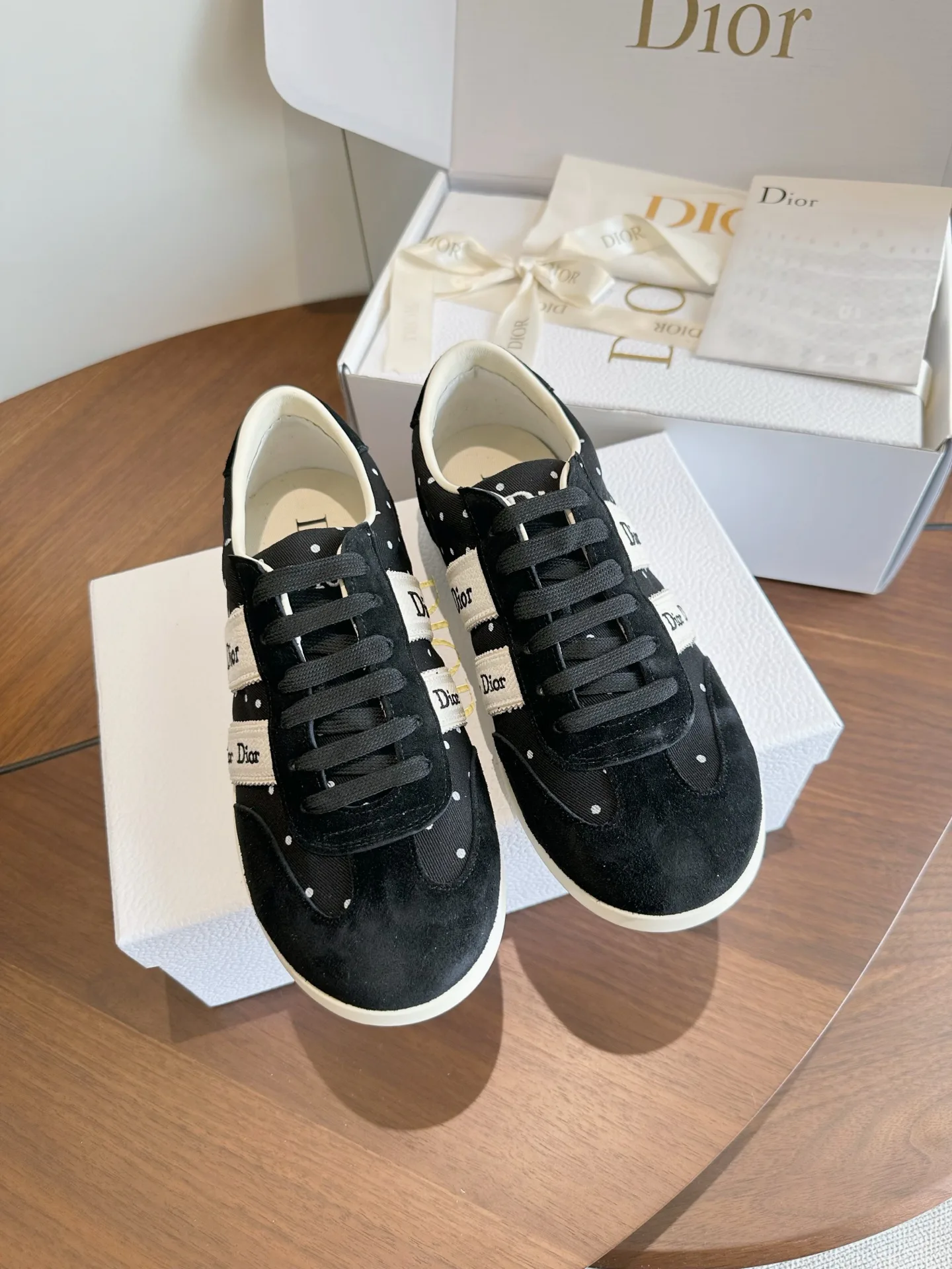 Кроссовки Женские Christian Dior 18443954