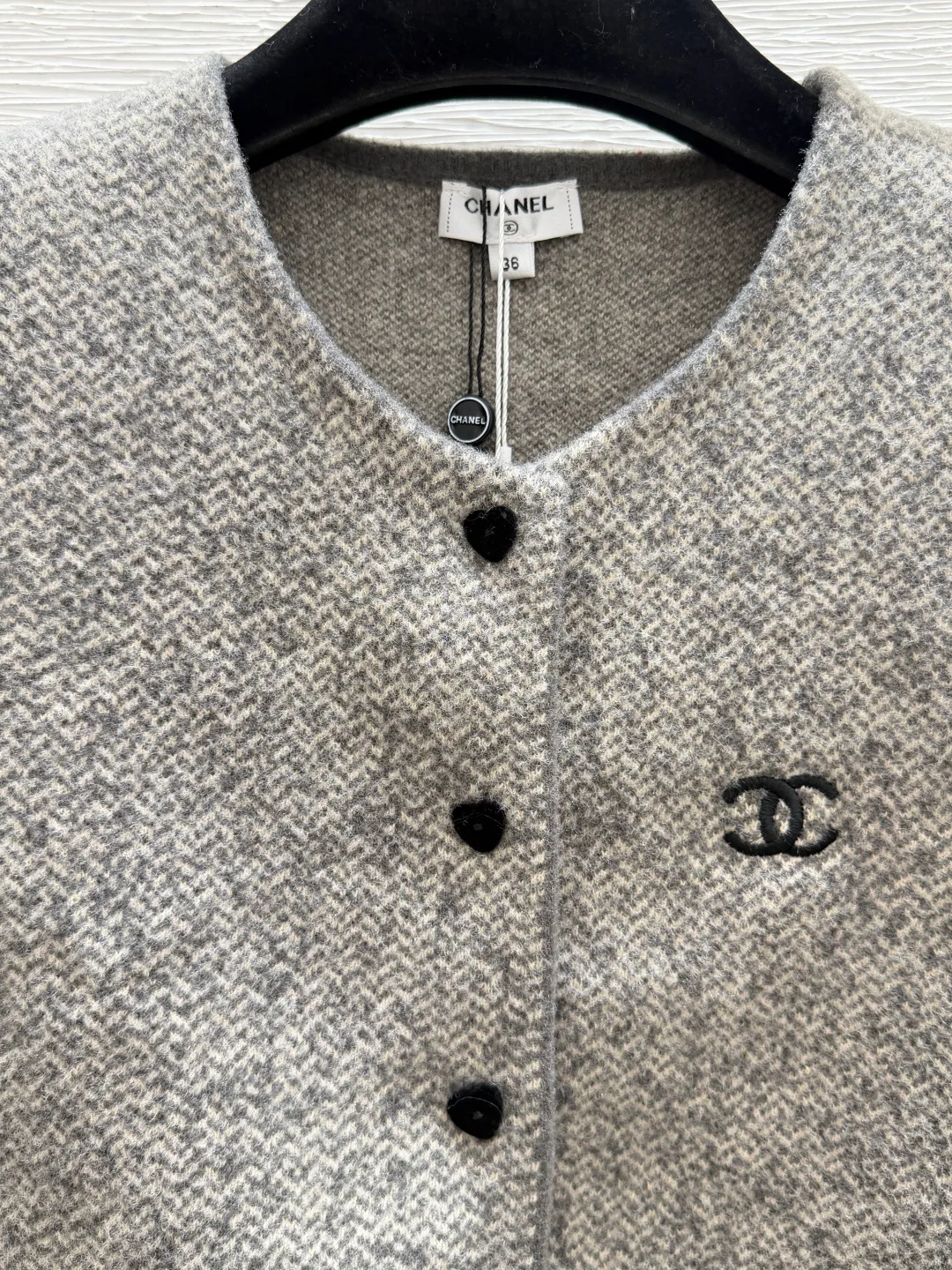 Жилеты Женские Chanel 19496669