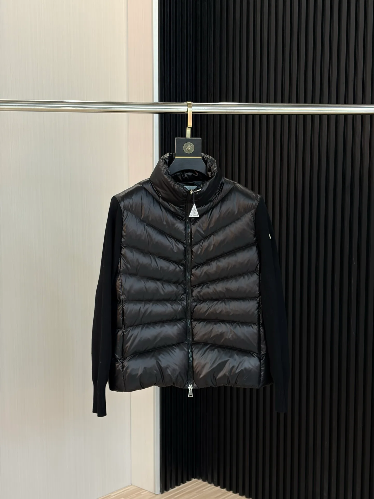Куртки И Пуховики Женские Moncler 18600049
